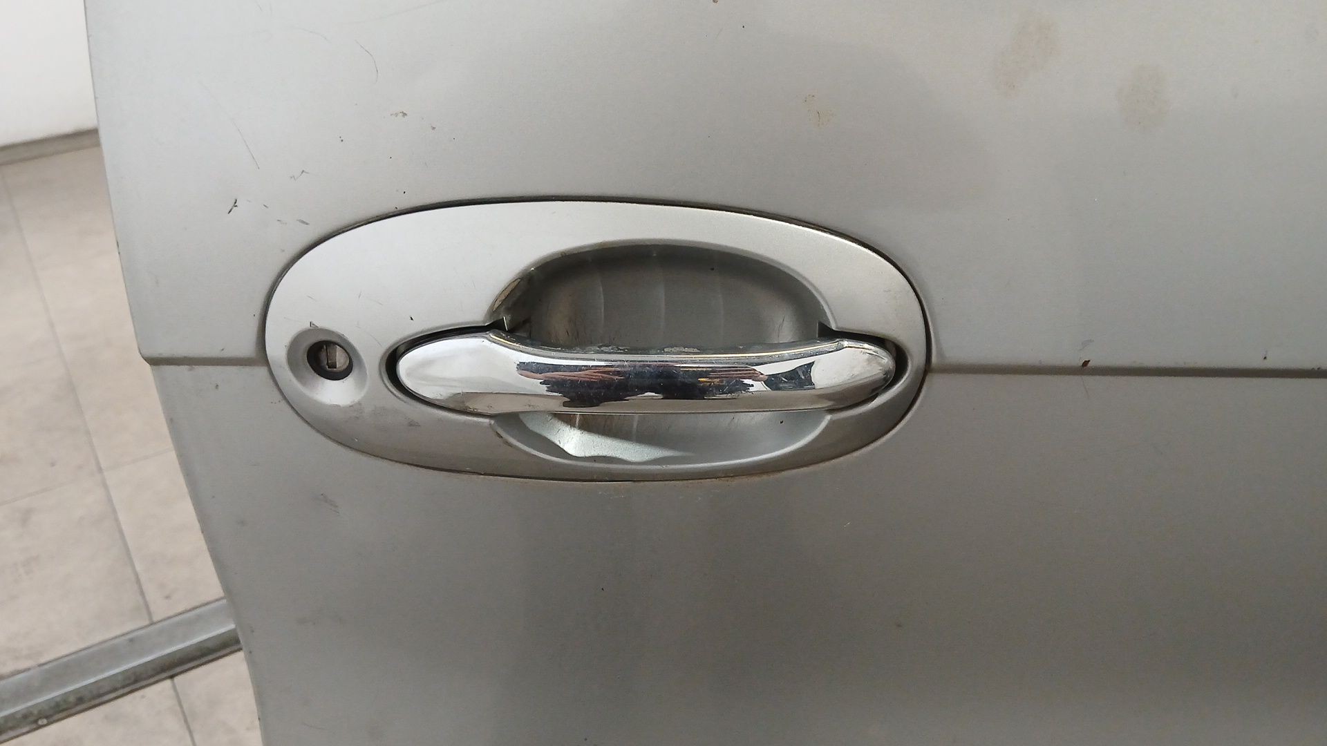 MANETA EXTERIOR DELANTERA DERECHA KIA CARNIVAL II (GQ) 1999-2007 (0K53A58410BXX 1777010)