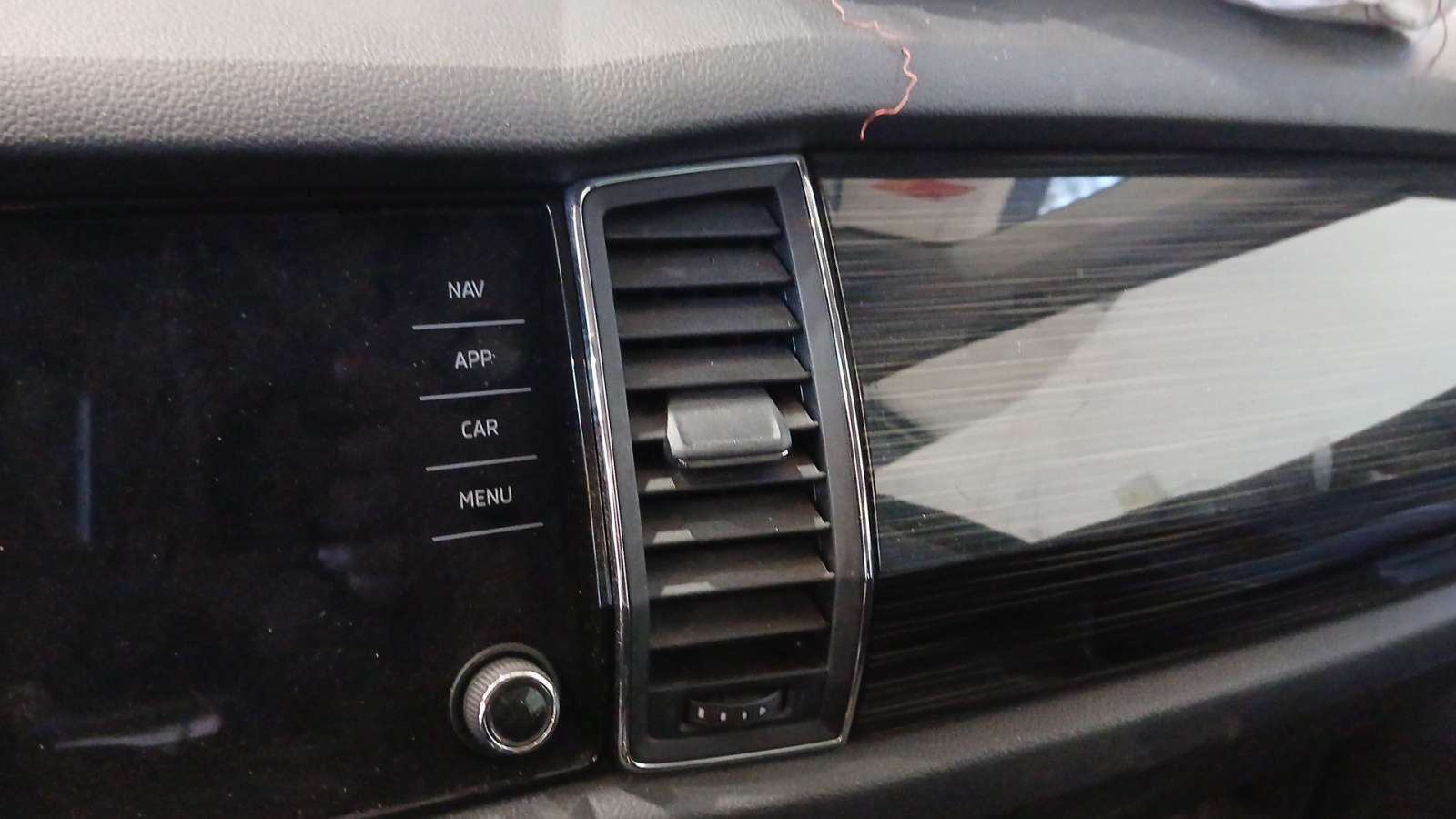 AIREADOR CENTRAL DERECHO SKODA KODIAQ I (NS6, NS7, NV7) 2016- (565820952CRYP 1776566)