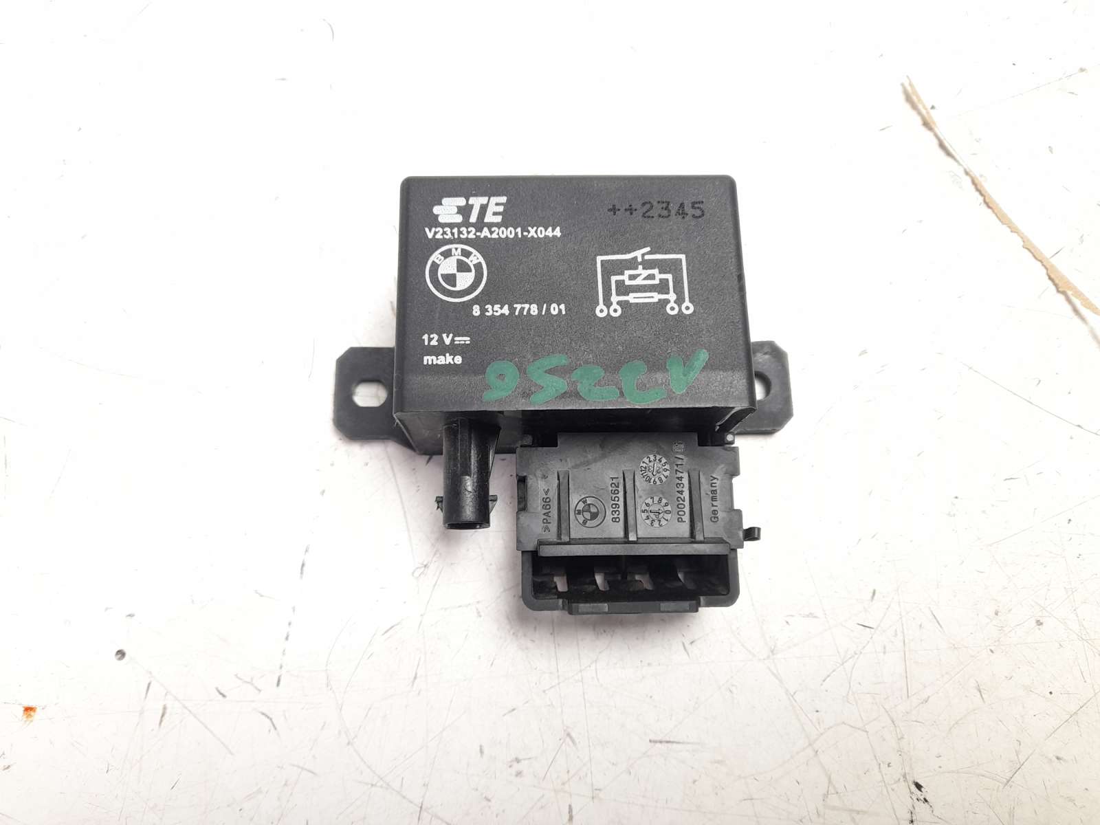 RELE ARRANQUE 8354778 V23132A2001X044 