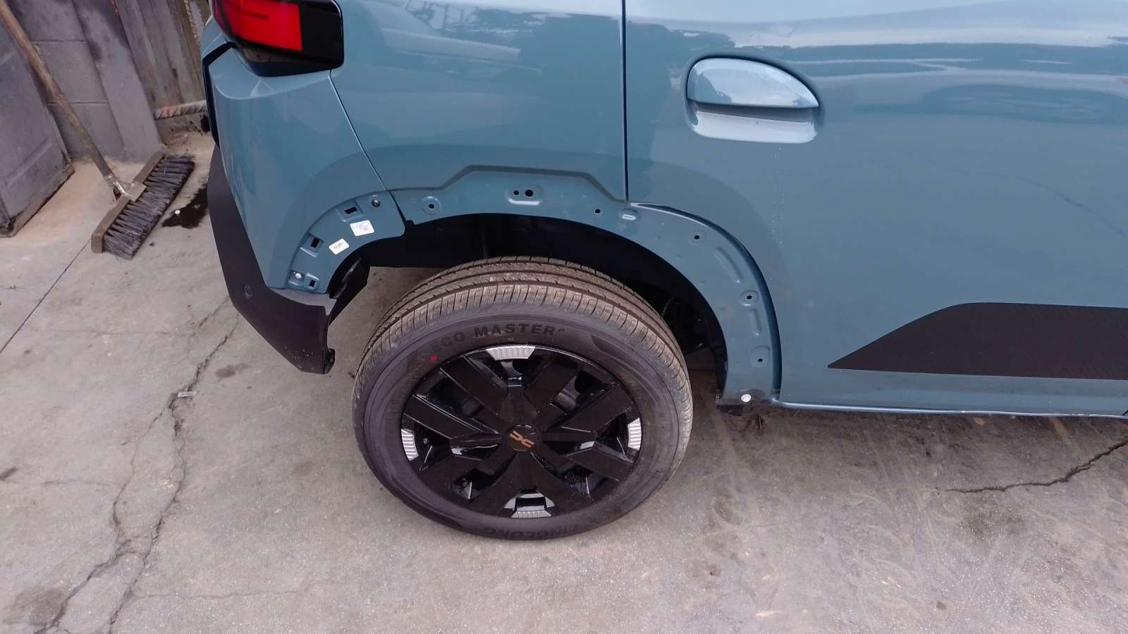 AMORTIGUADOR TRASERO DERECHO DACIA SPRING - (562100090R 1501836)