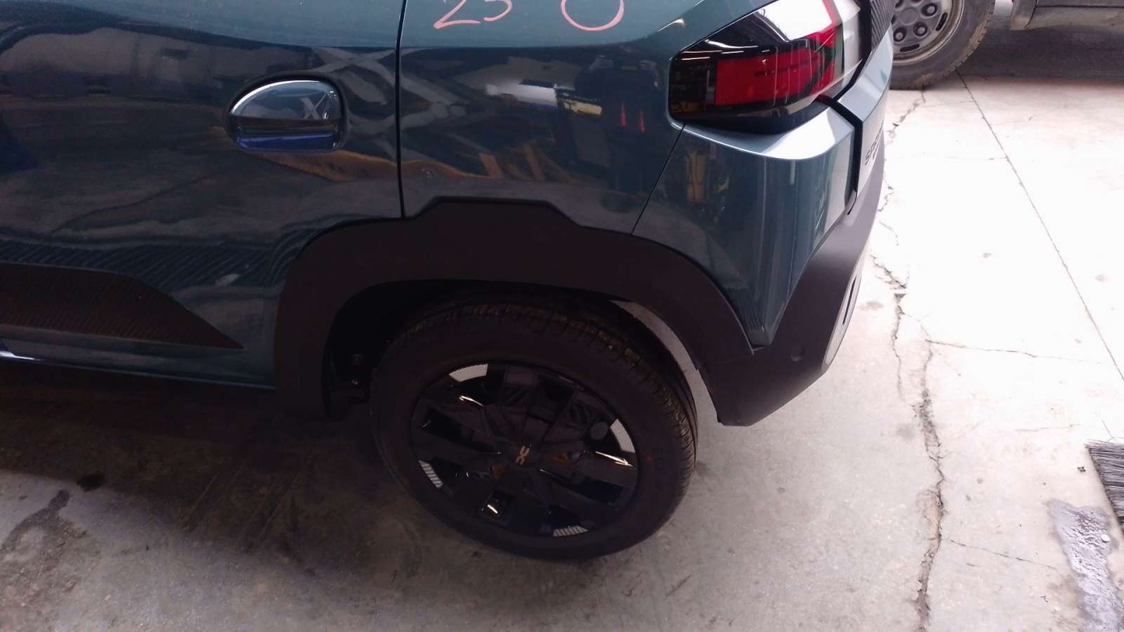 AMORTIGUADOR TRASERO IZQUIERDO DACIA SPRING - (562100090R 1501837)