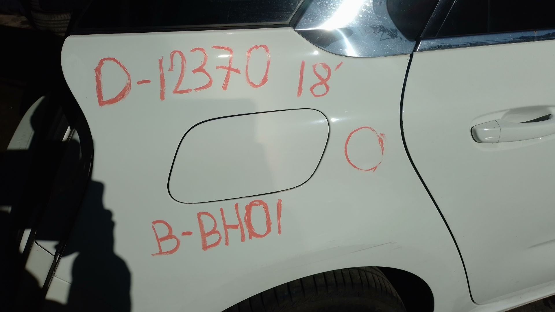 TAPA EXTERIOR COMBUSTIBLE CITROËN C4 PICASSO II 2013- (9814206680 1501427)