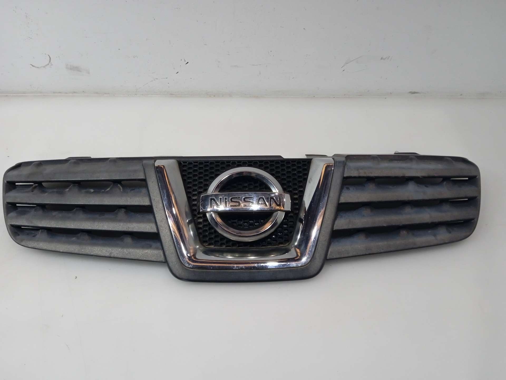 REJILLA DELANTERA NISSAN QASHQAI (J10) 2007-2014 (62310JD00B 1639551)