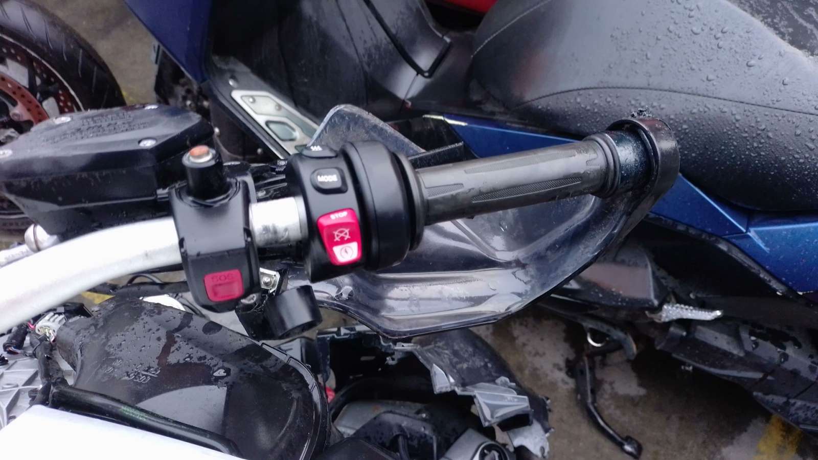 PIÑA LUCES DERECHA BMW R 1250 - (61318394248 1502922)