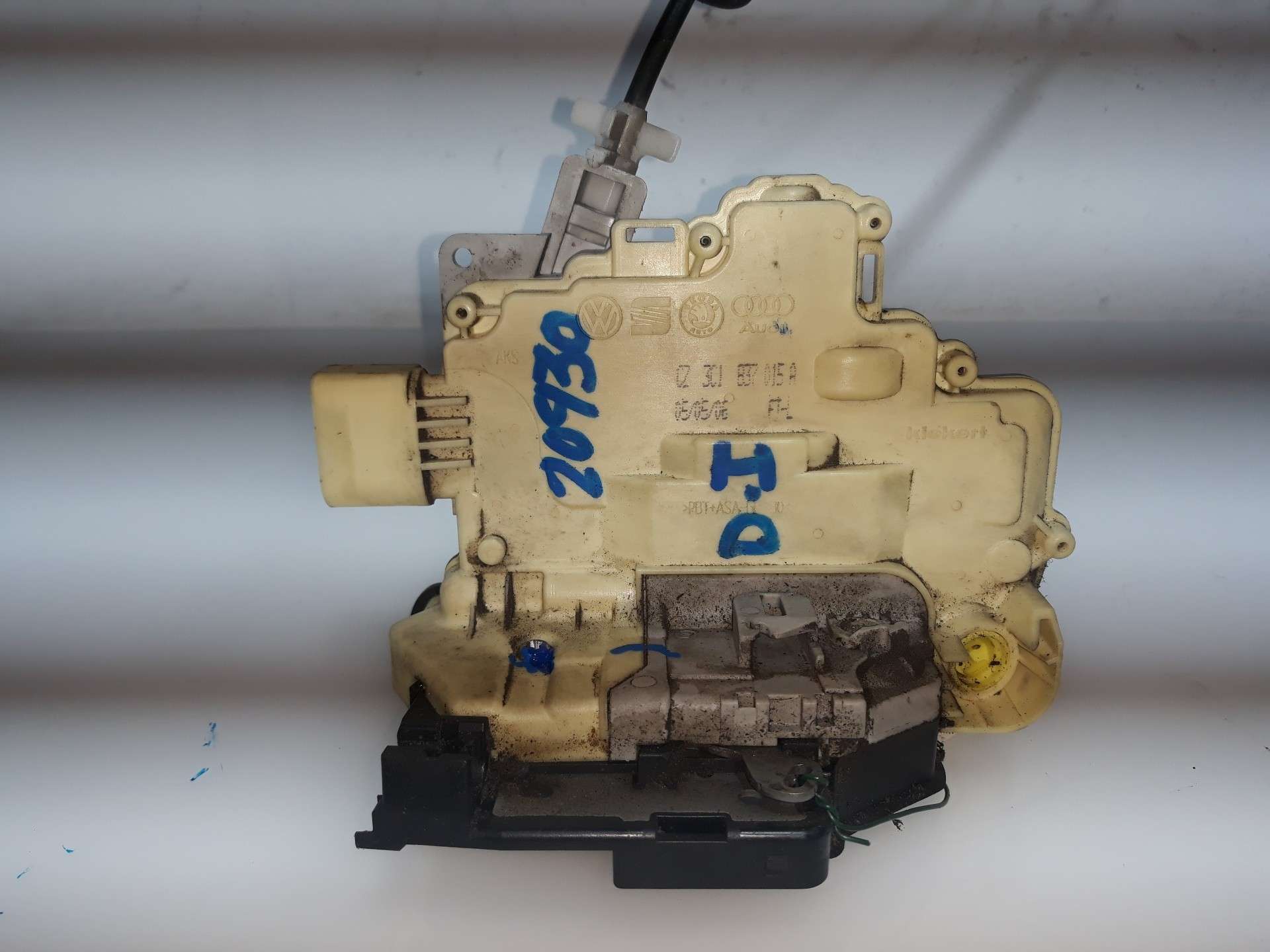 CERRADURA PUERTA DELANTERA IZQUIERDA VOLKSWAGEN PASSAT BERLINA (3C2) 2005-2010 (3C1837015A 1339577)