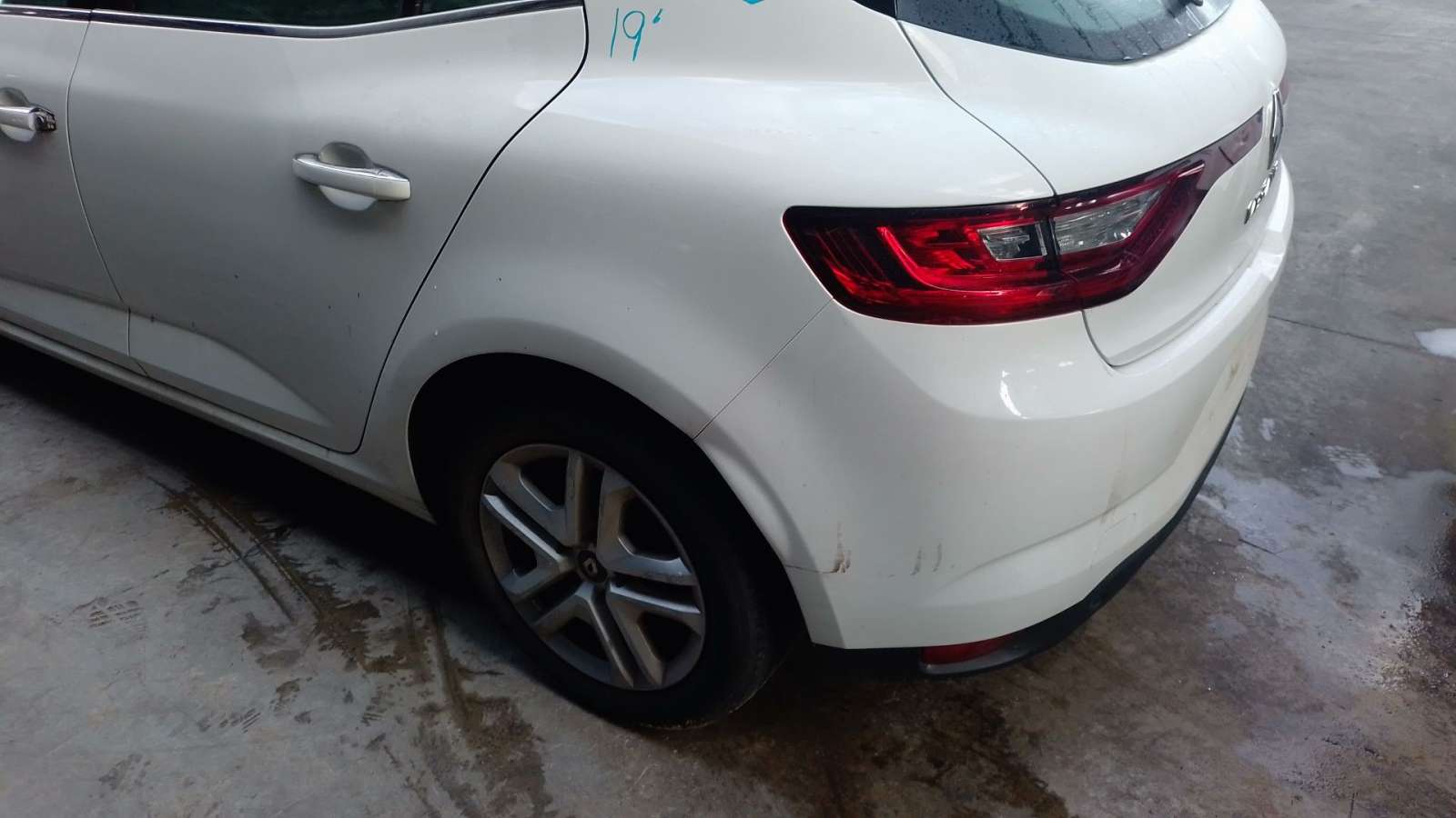 AMORTIGUADOR TRASERO IZQUIERDO RENAULT MEGANE IV Hatchback (B9A/M/N_) 2015- (562101930R 1503877)