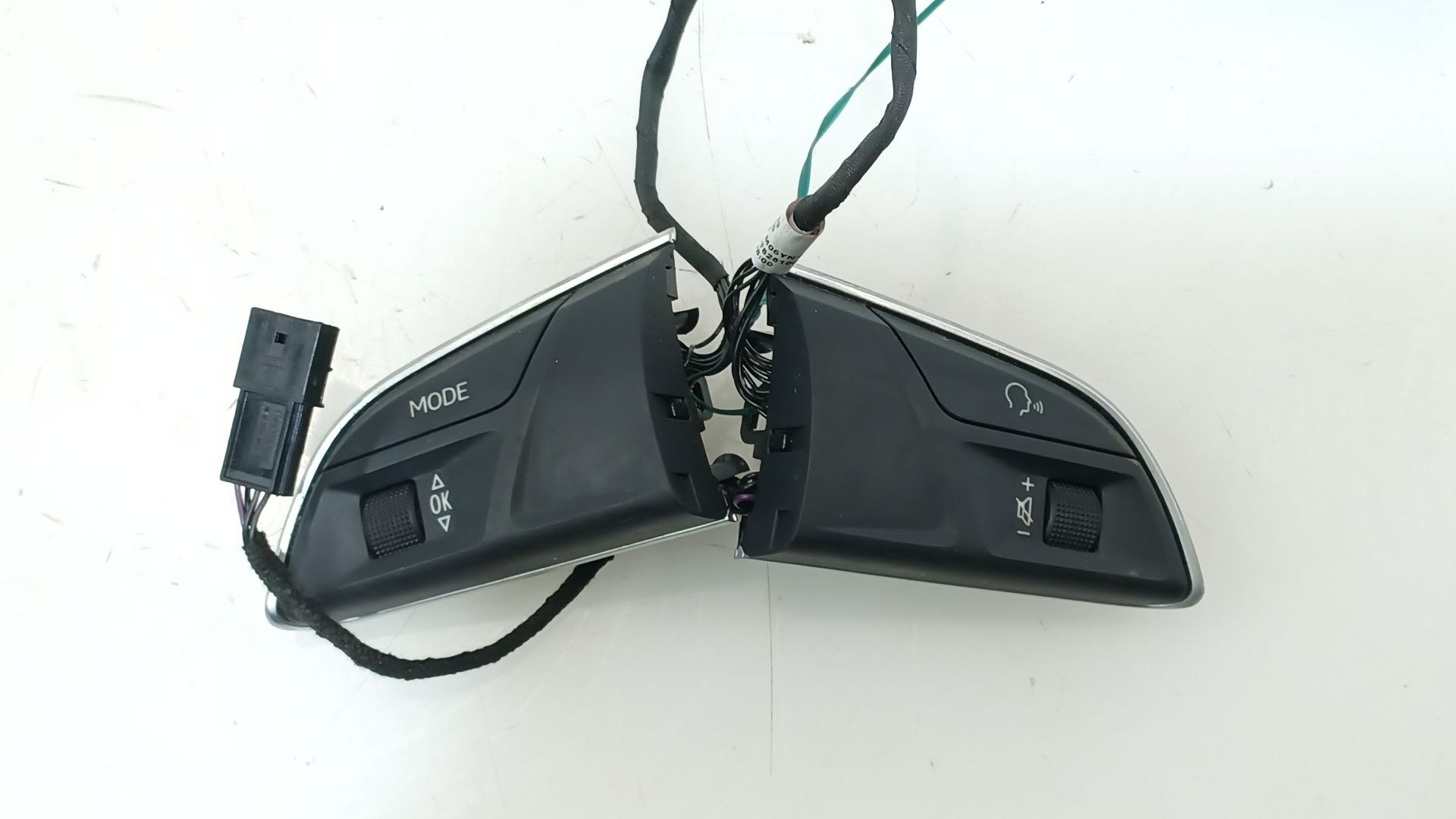 MANDO VOLANTE 80A951523A 80A951523A 