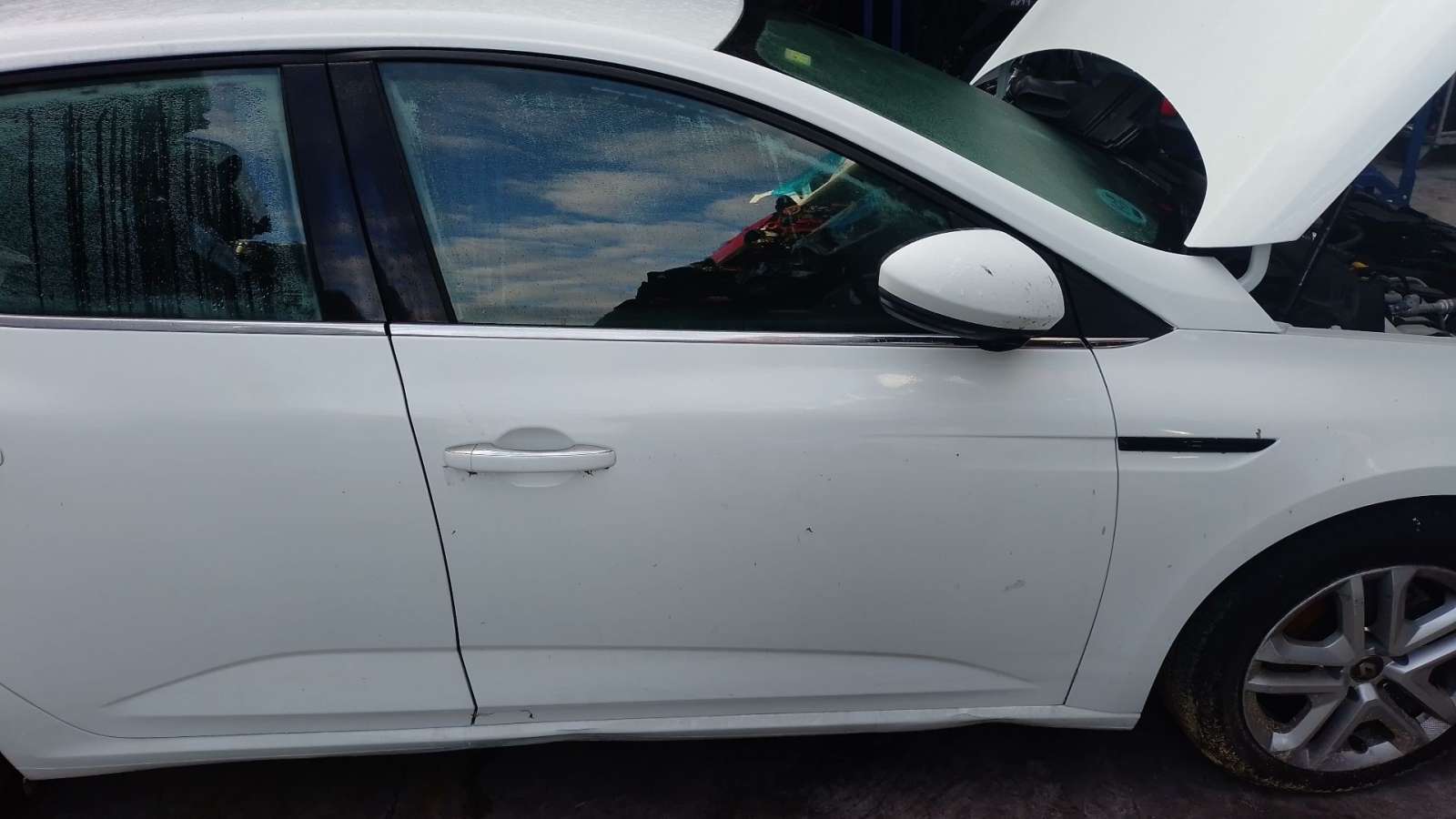 PUERTA DELANTERA DERECHA RENAULT MEGANE IV Hatchback (B9A/M/N_) 2015- (801001148R 1504065)