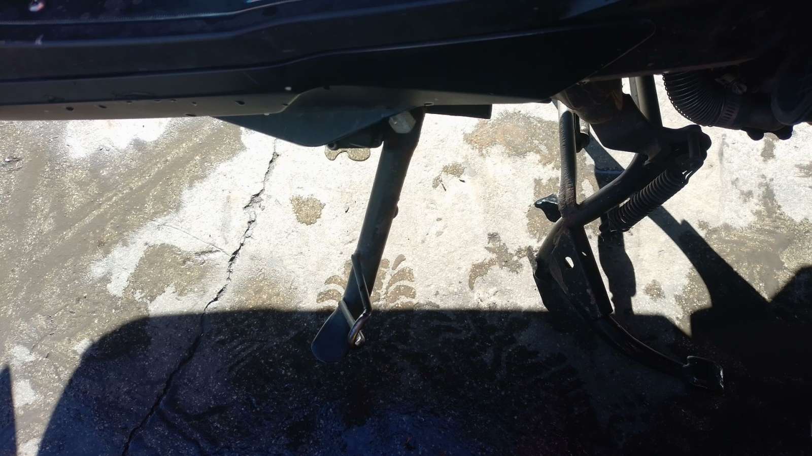 CABALLETE LATERAL MITT 330 GTS - (PATILLA 1503793)