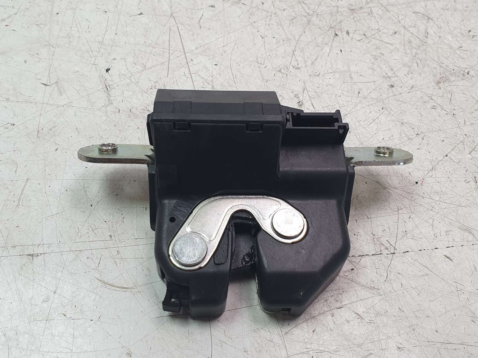 CERRADURA MALETERO / PORTON 52161766 