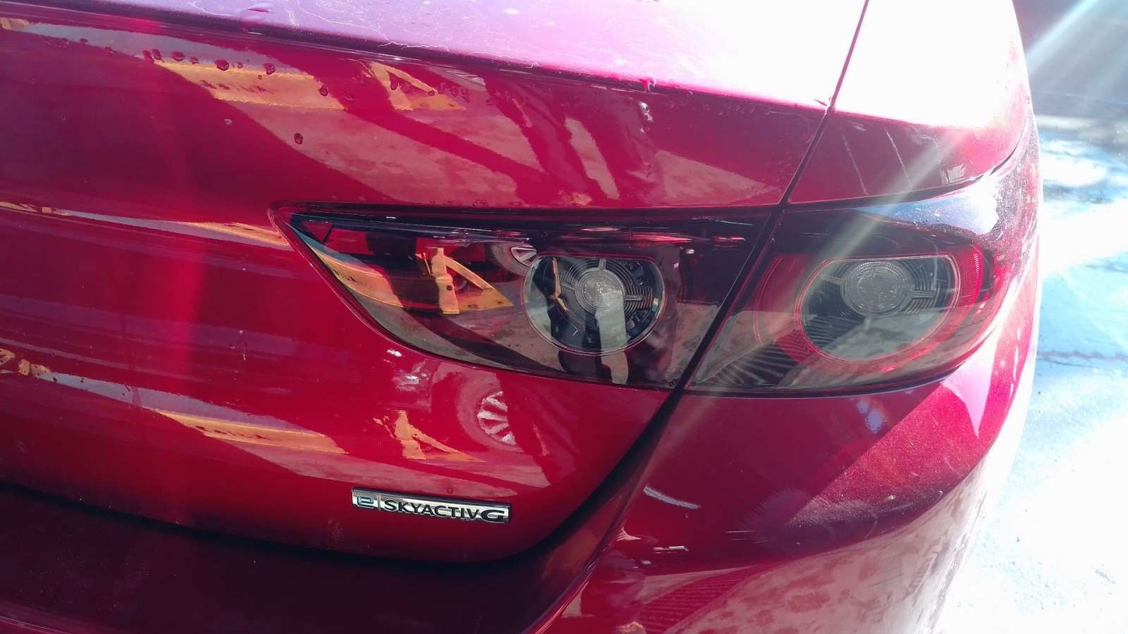 PILOTO TRASERO DERECHO INTERIOR BGKM513F0 