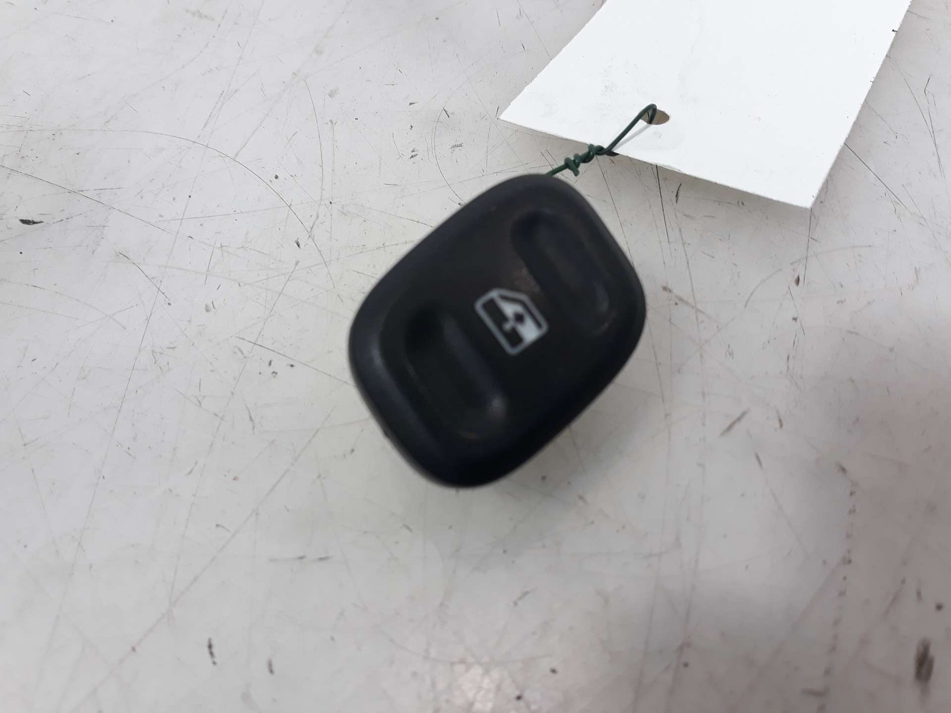 MANDO ELEVALUNAS DELANTERO IZQUIERDO FIAT PANDA (319) 2012- (735536759 1482215)