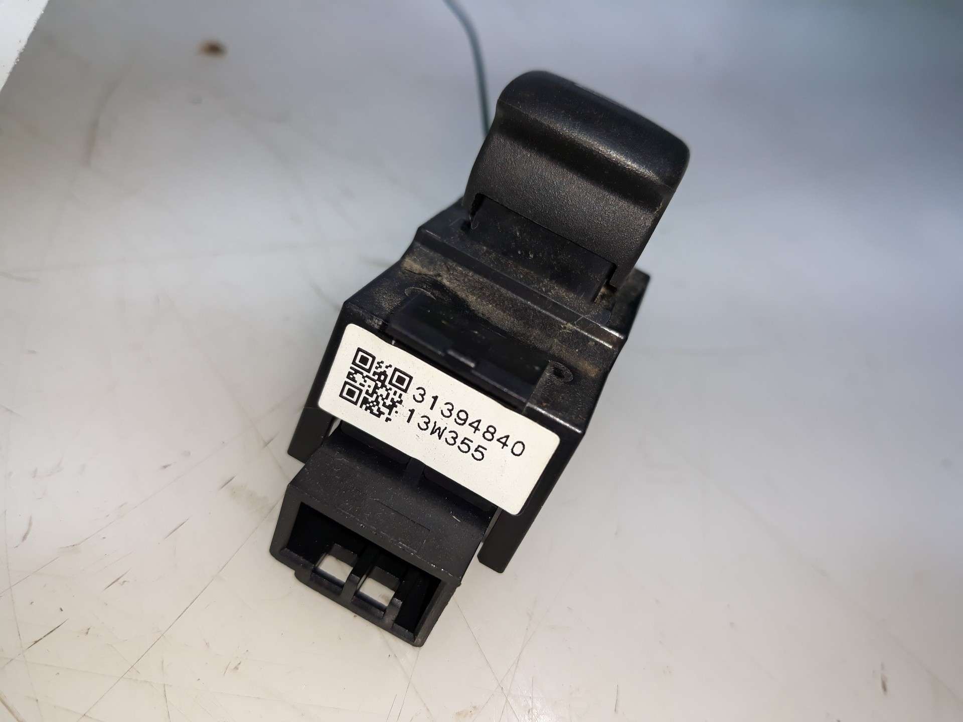 MANDO ELEVALUNAS TRASERO IZQUIERDO VOLVO V70 FAMILIAR 2007-2015 (31394840 1535162)