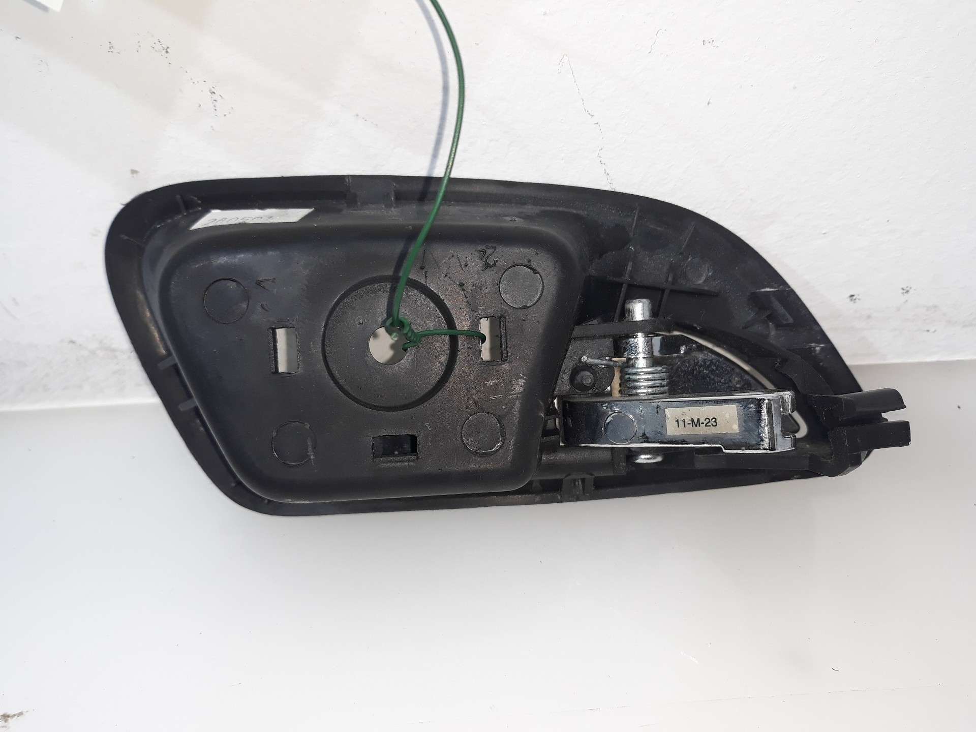 MANETA INTERIOR DELANTERA IZQUIERDA CHEVROLET CRUZE HATCHBACK 2011-2014 (95186075 1485050)