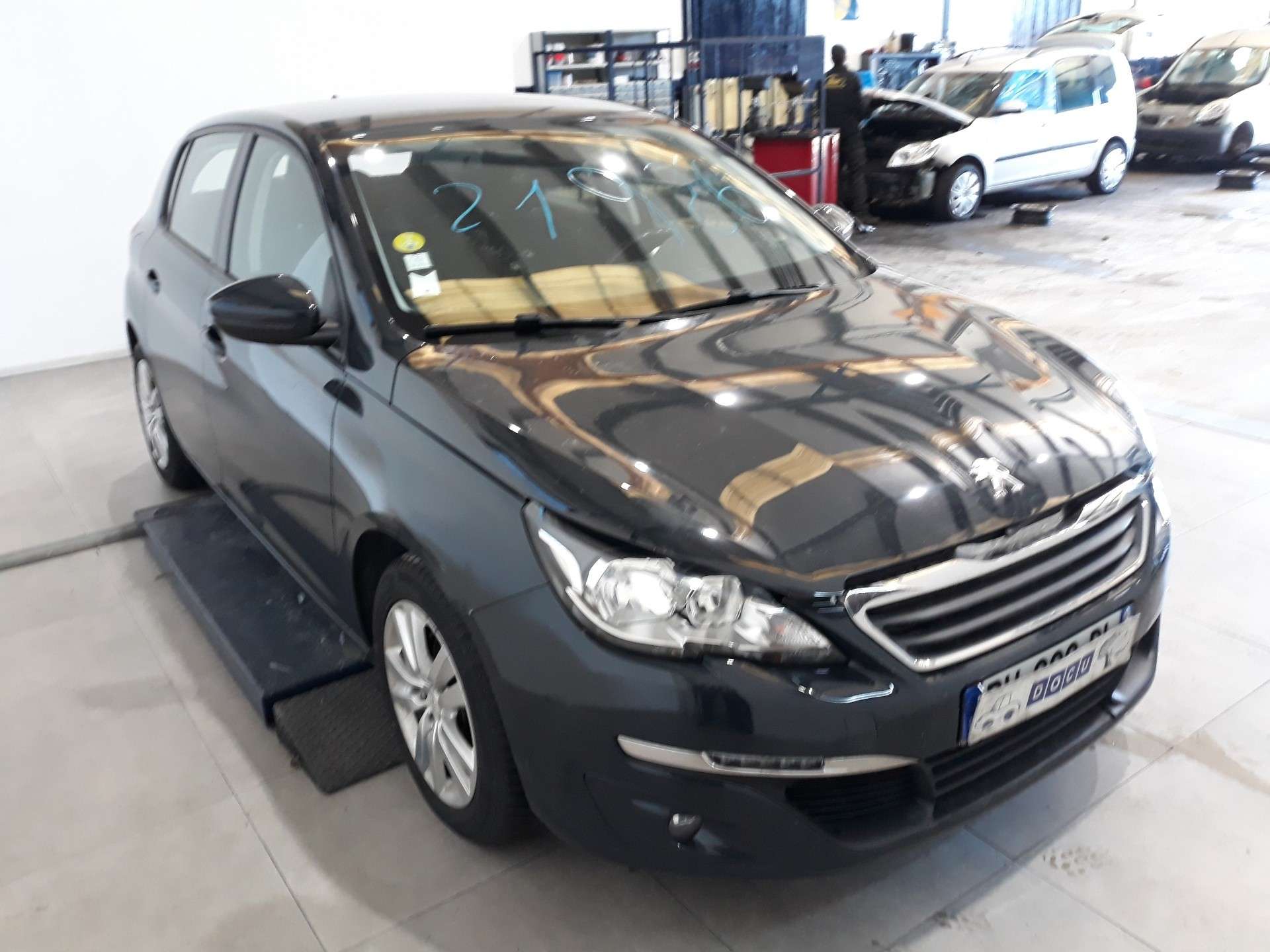 PEUGEOT 308 2013-