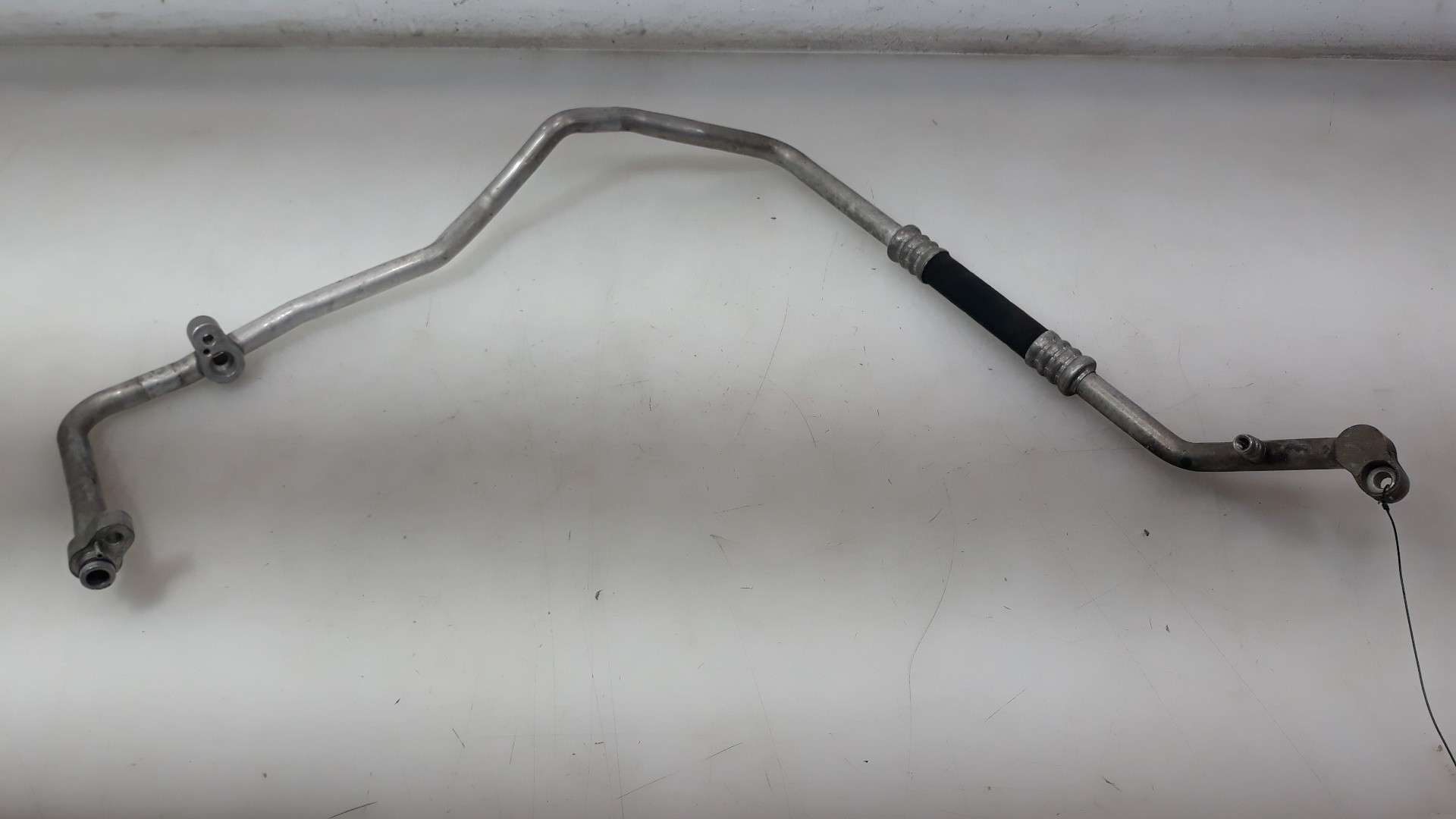 TUBOS AIRE ACONDICIONADO VOLKSWAGEN T5 BUS 2003-2009 (7H1820743Q 1595574)