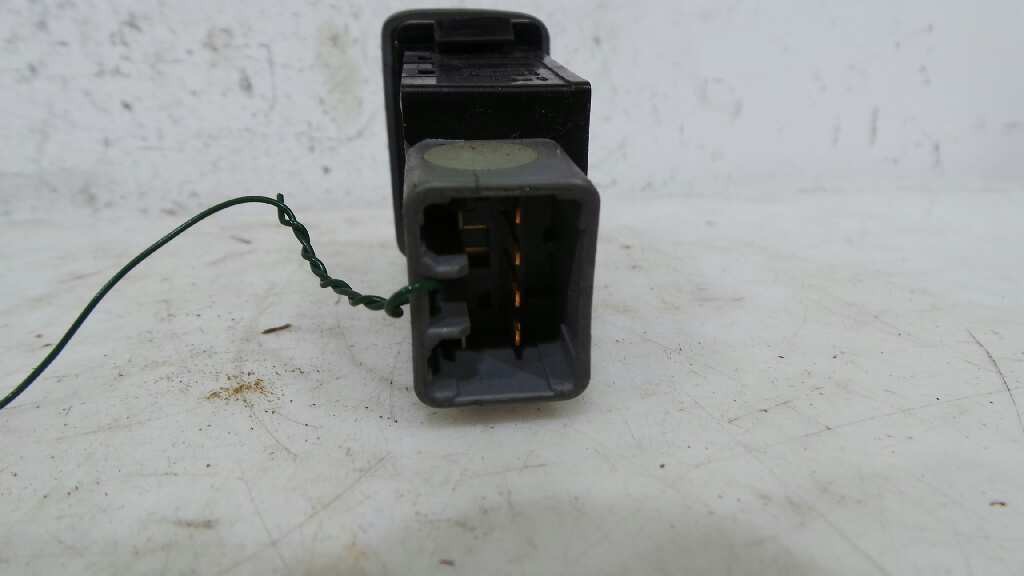 INTERRUPTOR HYUNDAI TUCSON (JM) 2004-2010 (202007239 983284)