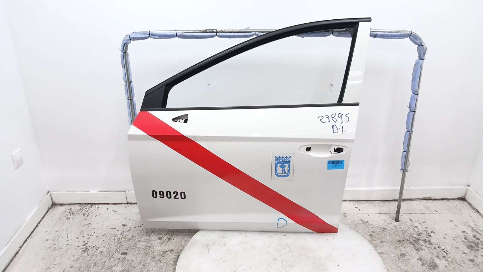 PUERTA DELANTERA IZQUIERDA 5F4831055A 5F4831055A 