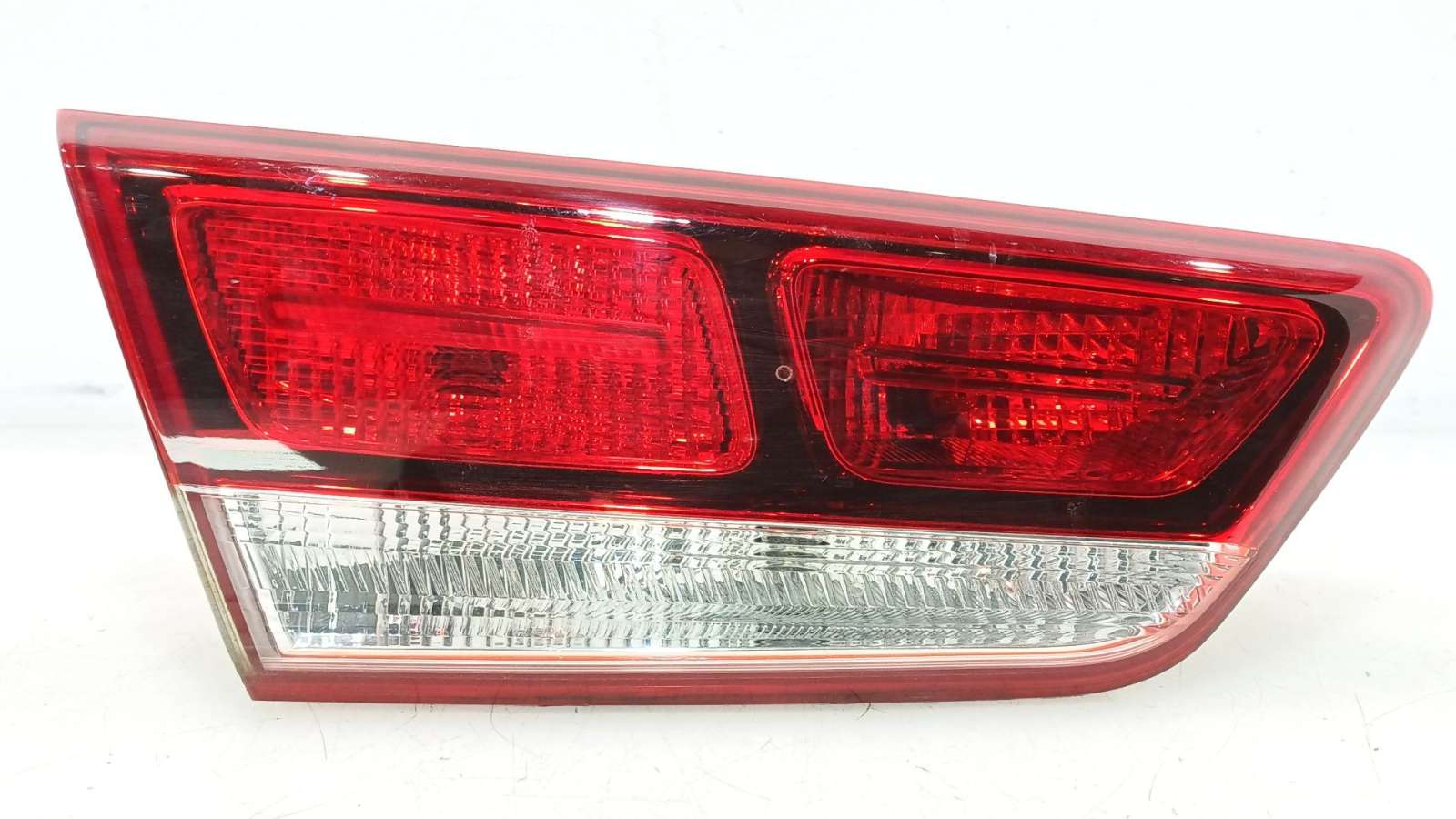 PILOTO TRASERO IZQUIERDO INTERIOR 92403D4050 92403D4050 