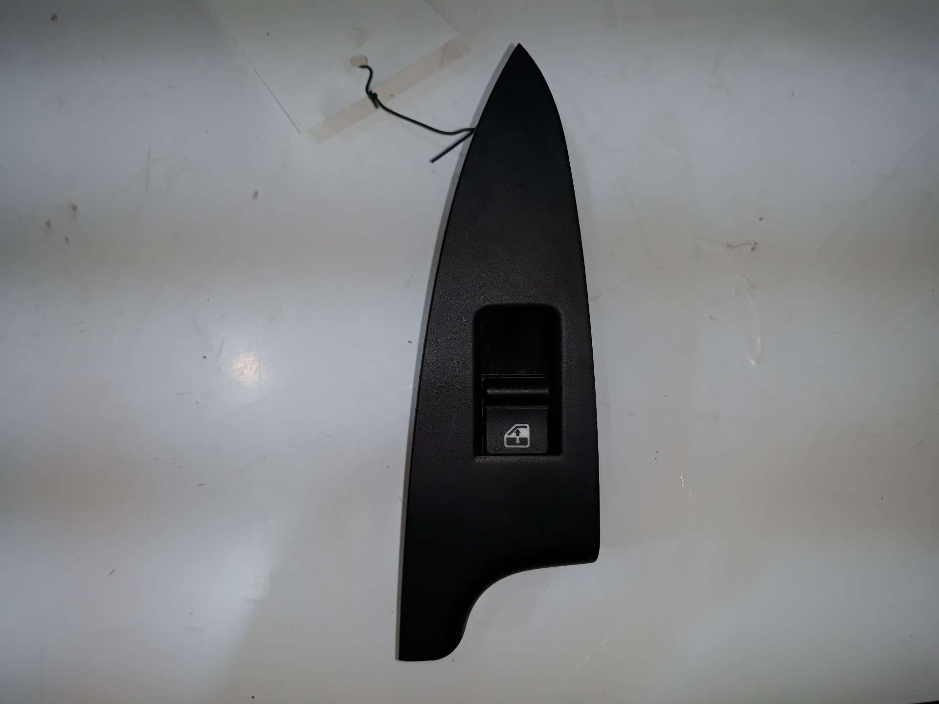 MANDO ELEVALUNAS TRASERO DERECHO ALFA ROMEO GIULIETTA (191) 2010- (156094790 1345027)