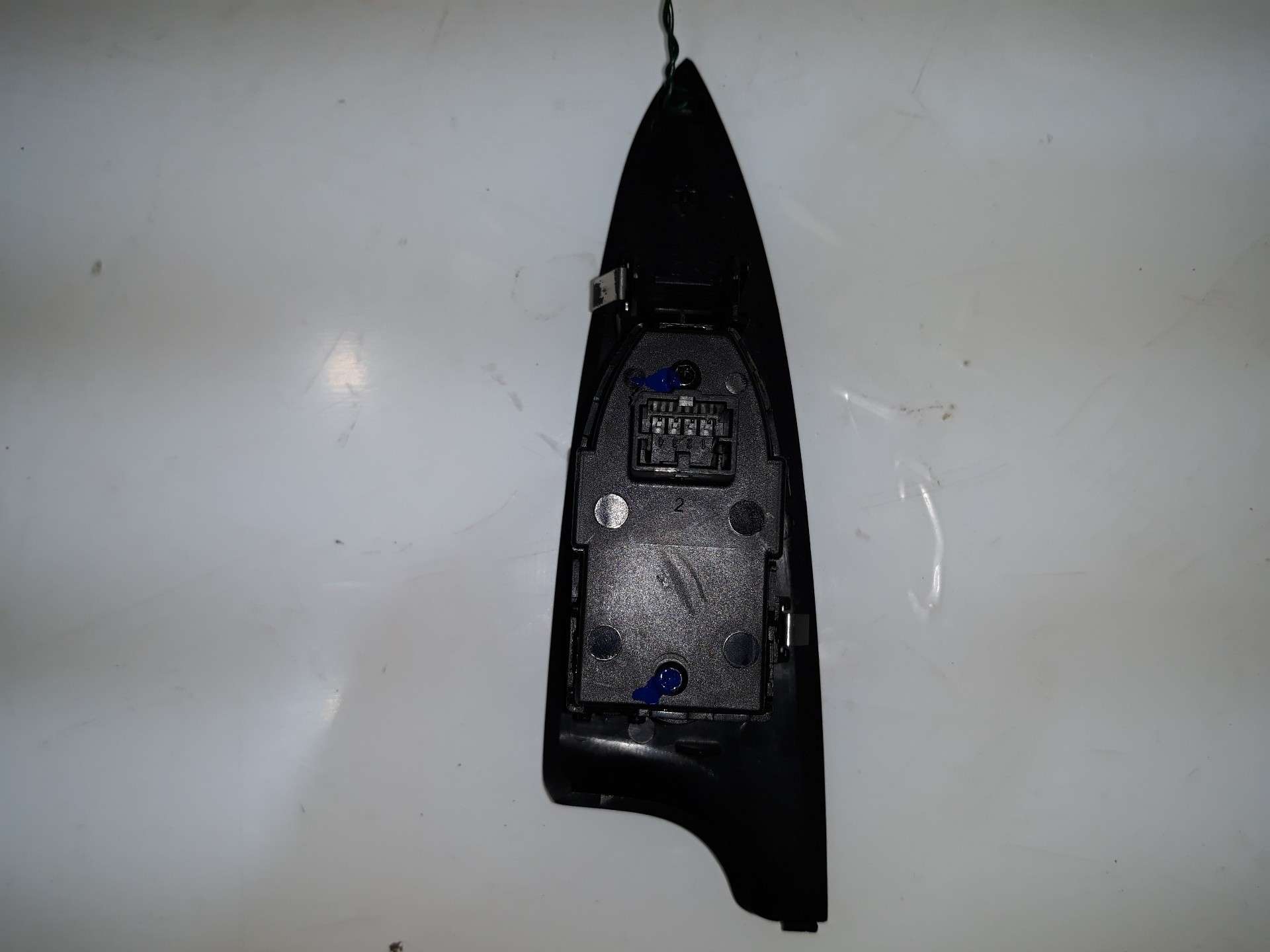 MANDO ELEVALUNAS TRASERO DERECHO ALFA ROMEO GIULIETTA (191) 2010- (156094790 1345027)