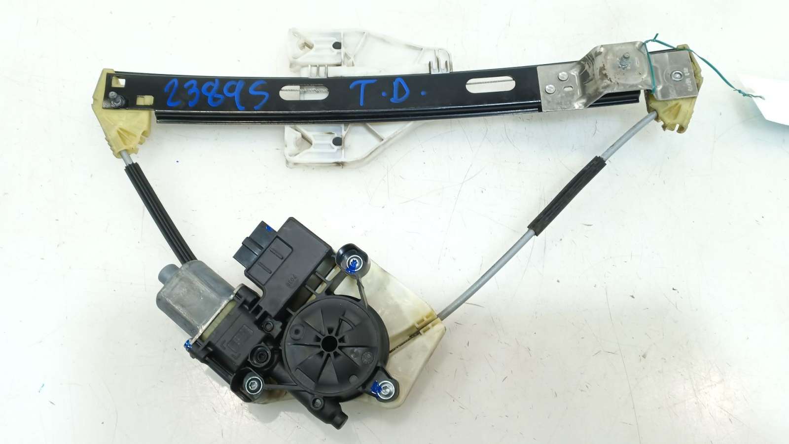 ELEVALUNAS TRASERO DERECHO 5F9839462D 5F9839462D 