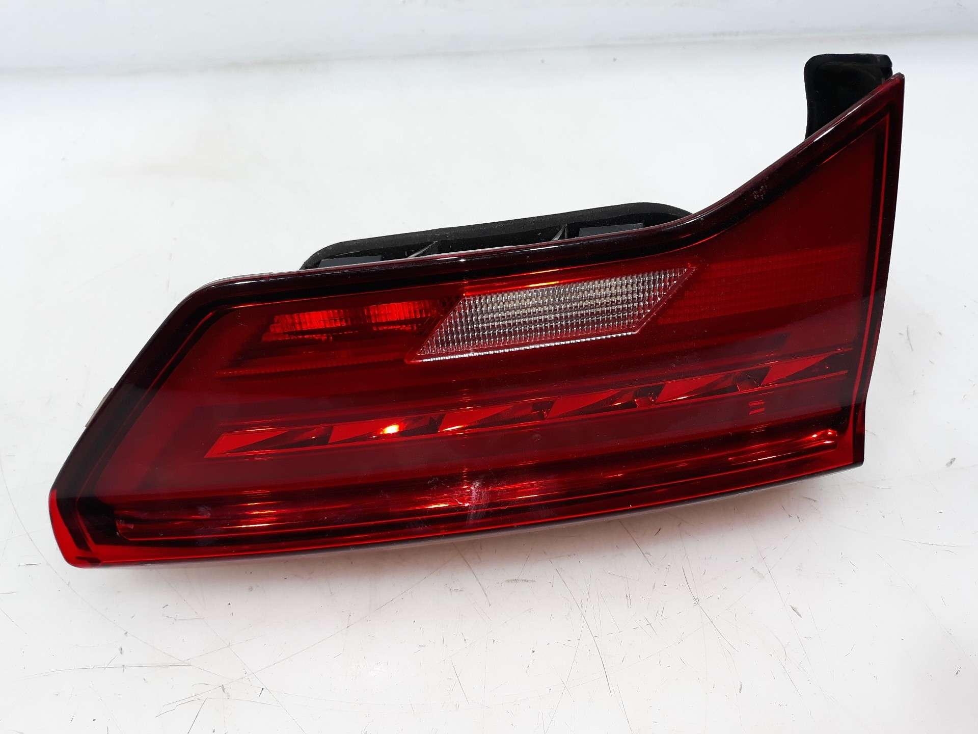 PILOTO TRASERO IZQUIERDO INTERIOR VOLKSWAGEN T-ROC 2017- (2GA945093 1535382)