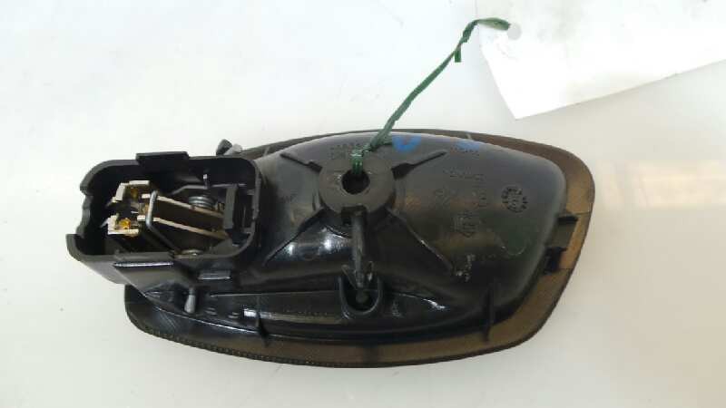 MANETA INTERIOR DELANTERA DERECHA RENAULT MEGANE III BERLINA 5 P 2008-2016 (826720001R 1102480)