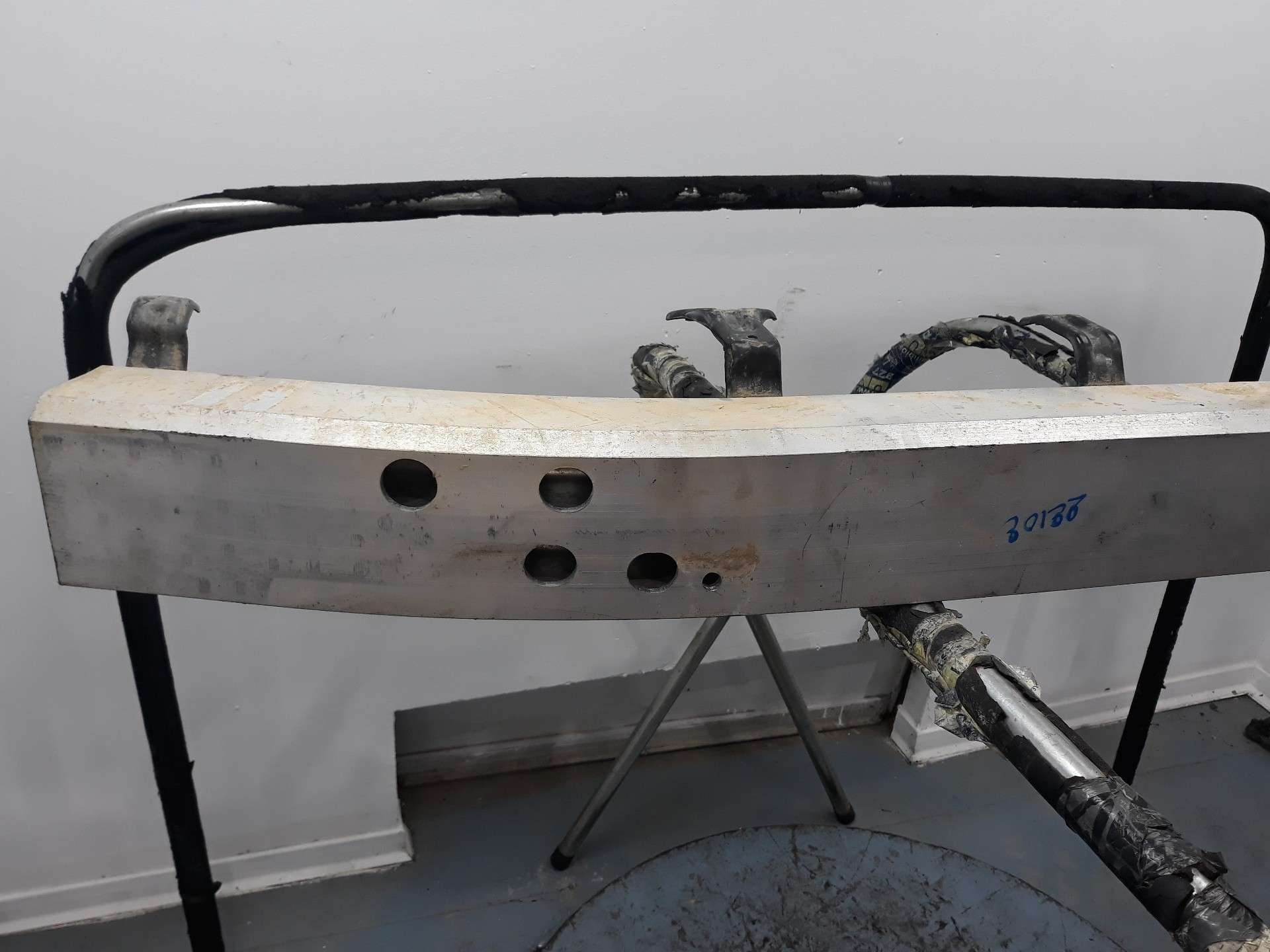 REFUERZO PARAGOLPES DELANTERO TOYOTA LAND CRUISER (J15) 2009-2017 (5202160160 1535430)