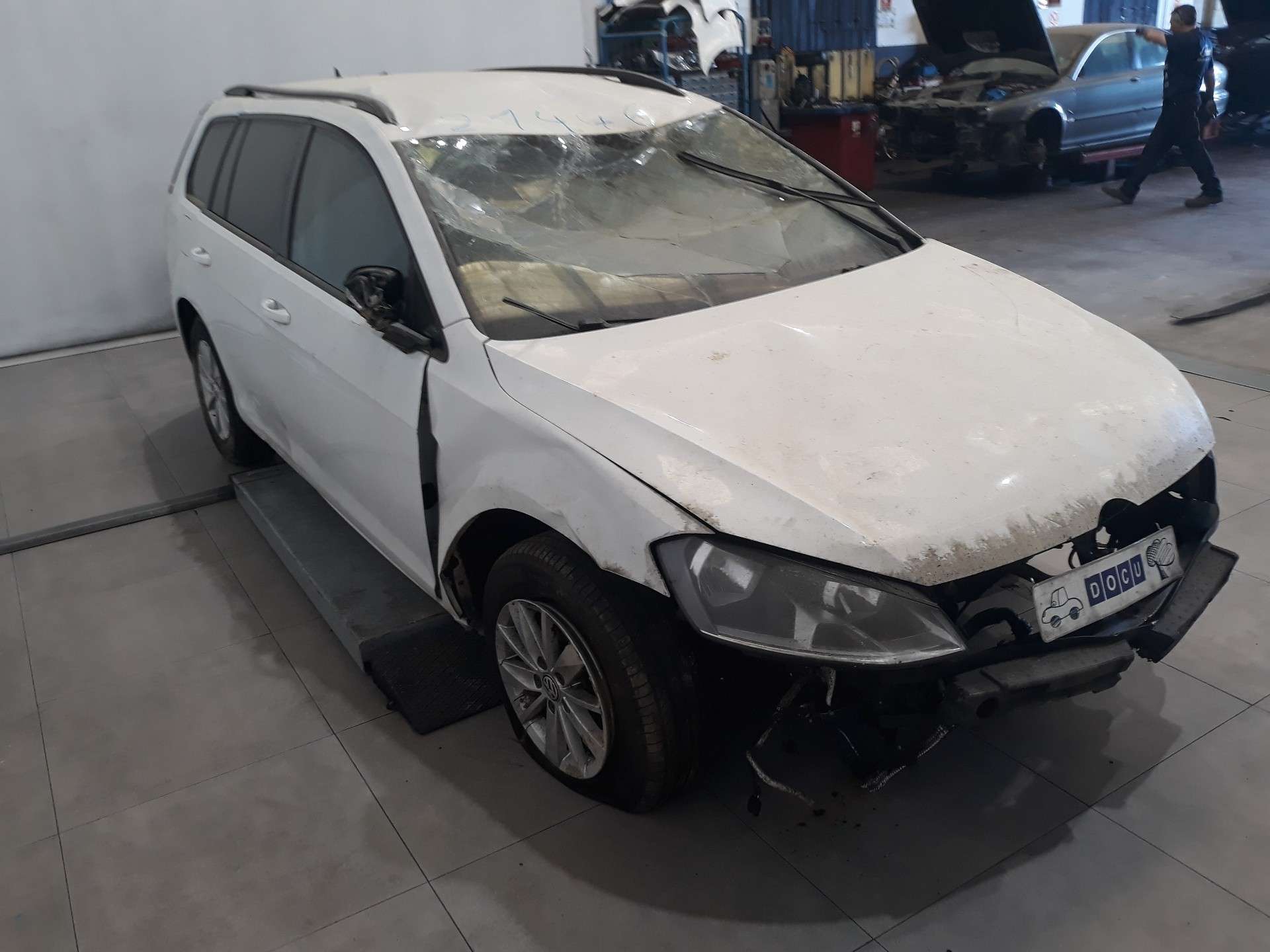 VOLKSWAGEN GOLF VII VARIANT (BV5) 2016-