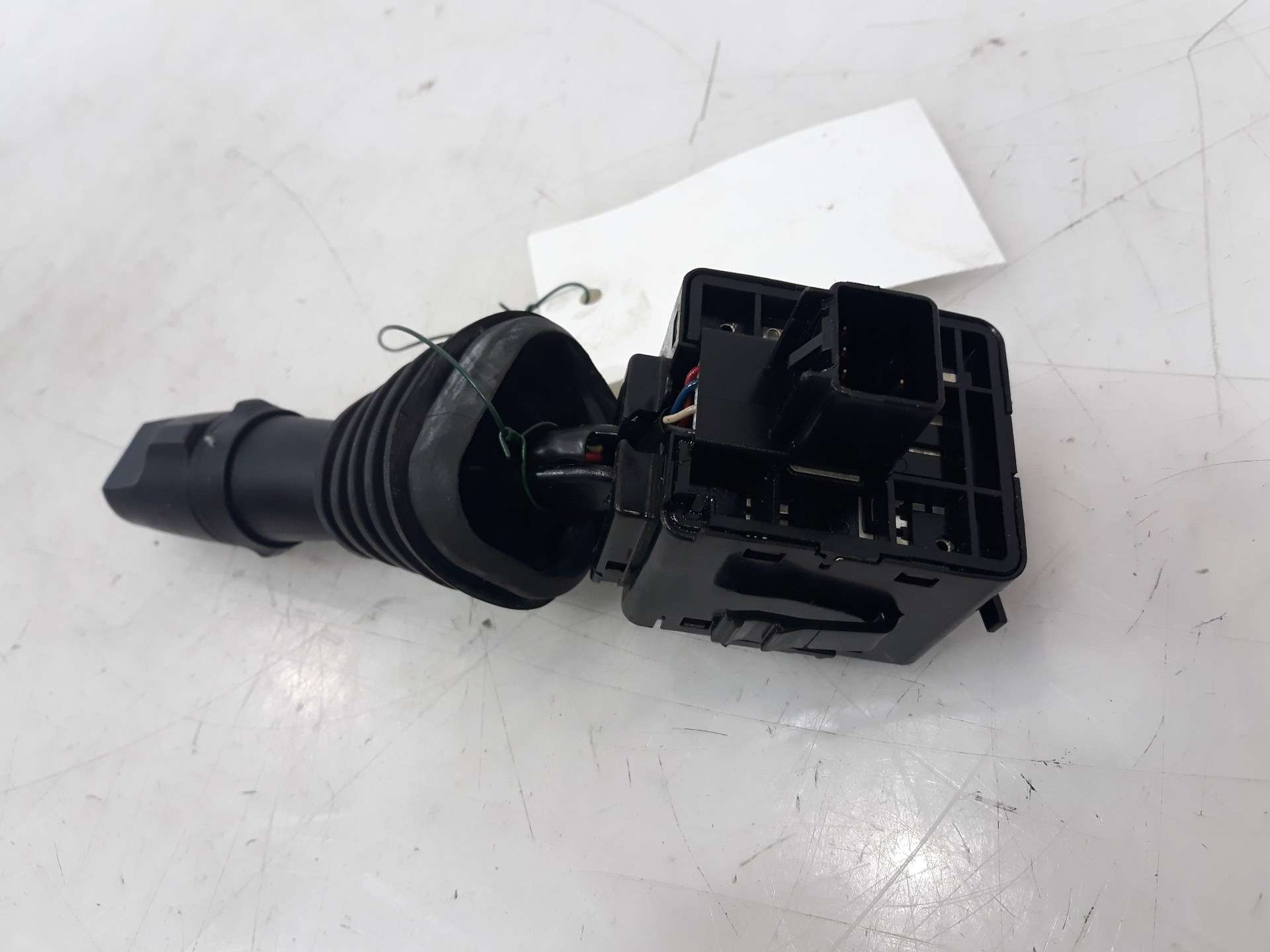 MANDO LIMPIA CHEVROLET CAPTIVA 2006-2016 (202005410 1485578)