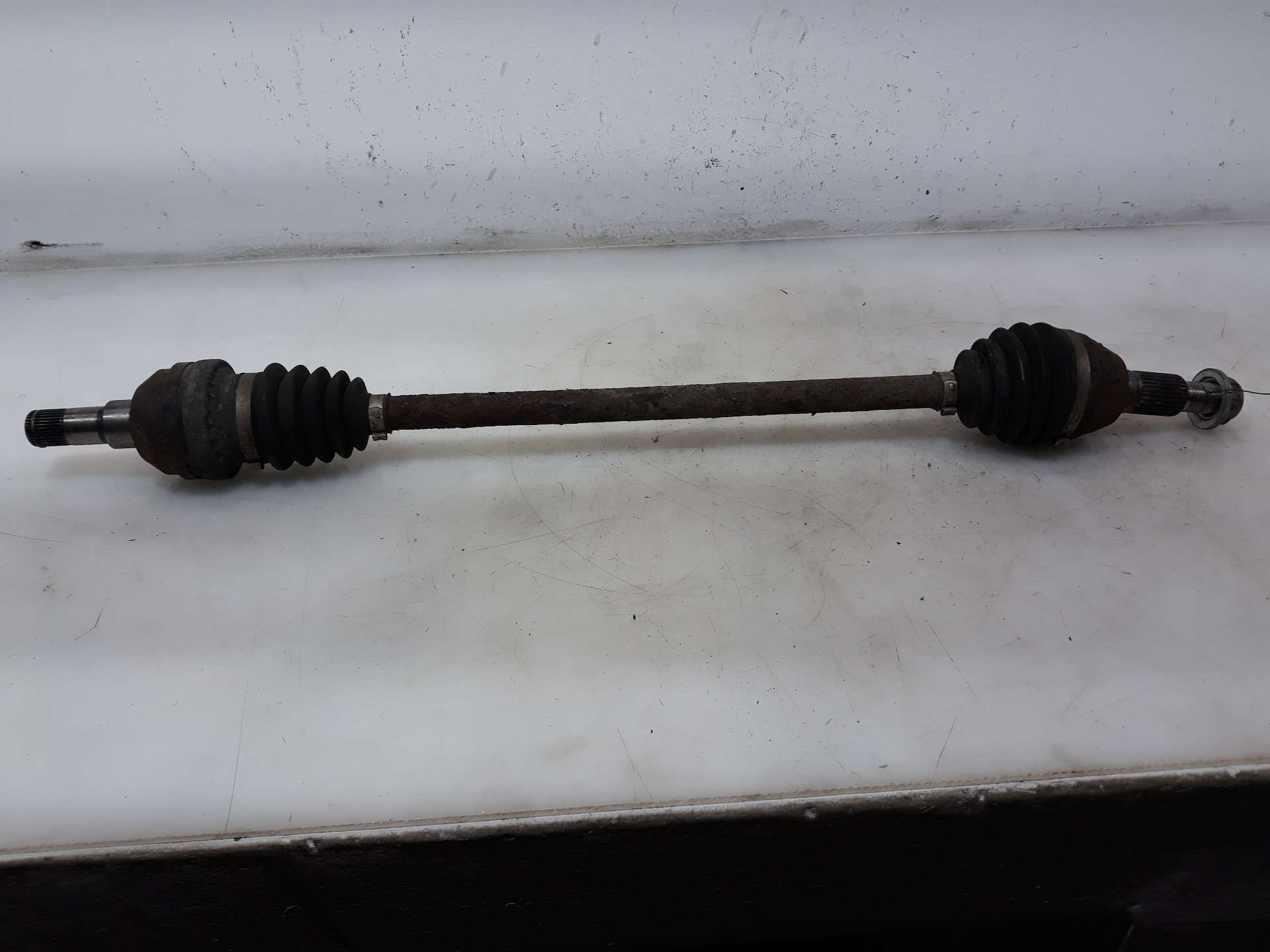 TRANSMISION TRASERA DERECHA CHEVROLET CAPTIVA 2006-2016 (96624822 1485585)