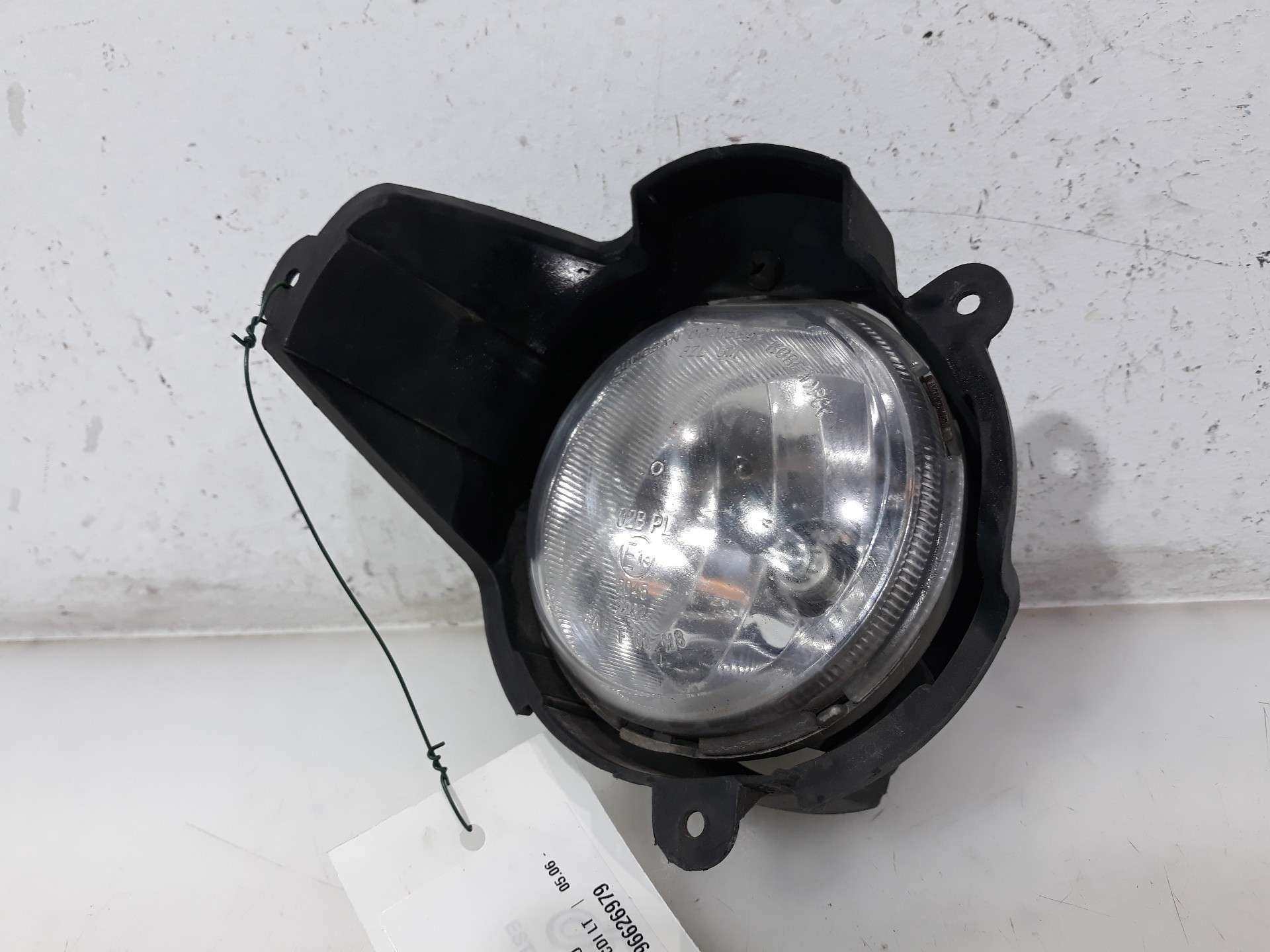 FARO ANTINIEBLA IZQUIERDO CHEVROLET CAPTIVA 2006-2016 (96626979 1485595)