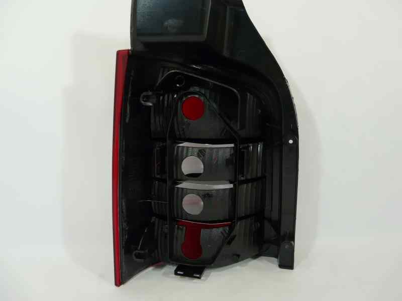 PILOTO TRASERO DERECHO VOLKSWAGEN T5 BUS 2003-2009 (8433066072124 1828111)