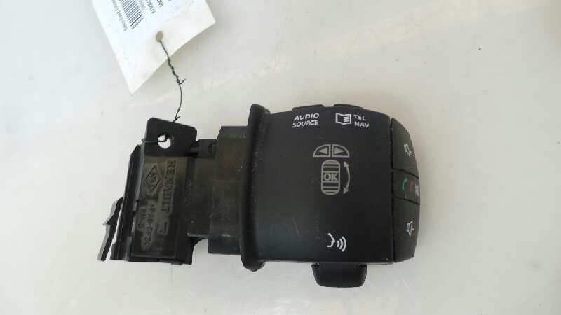 MANDO VOLANTE RENAULT MEGANE III BERLINA 5 P 2008-2016 (255520014 1103574)