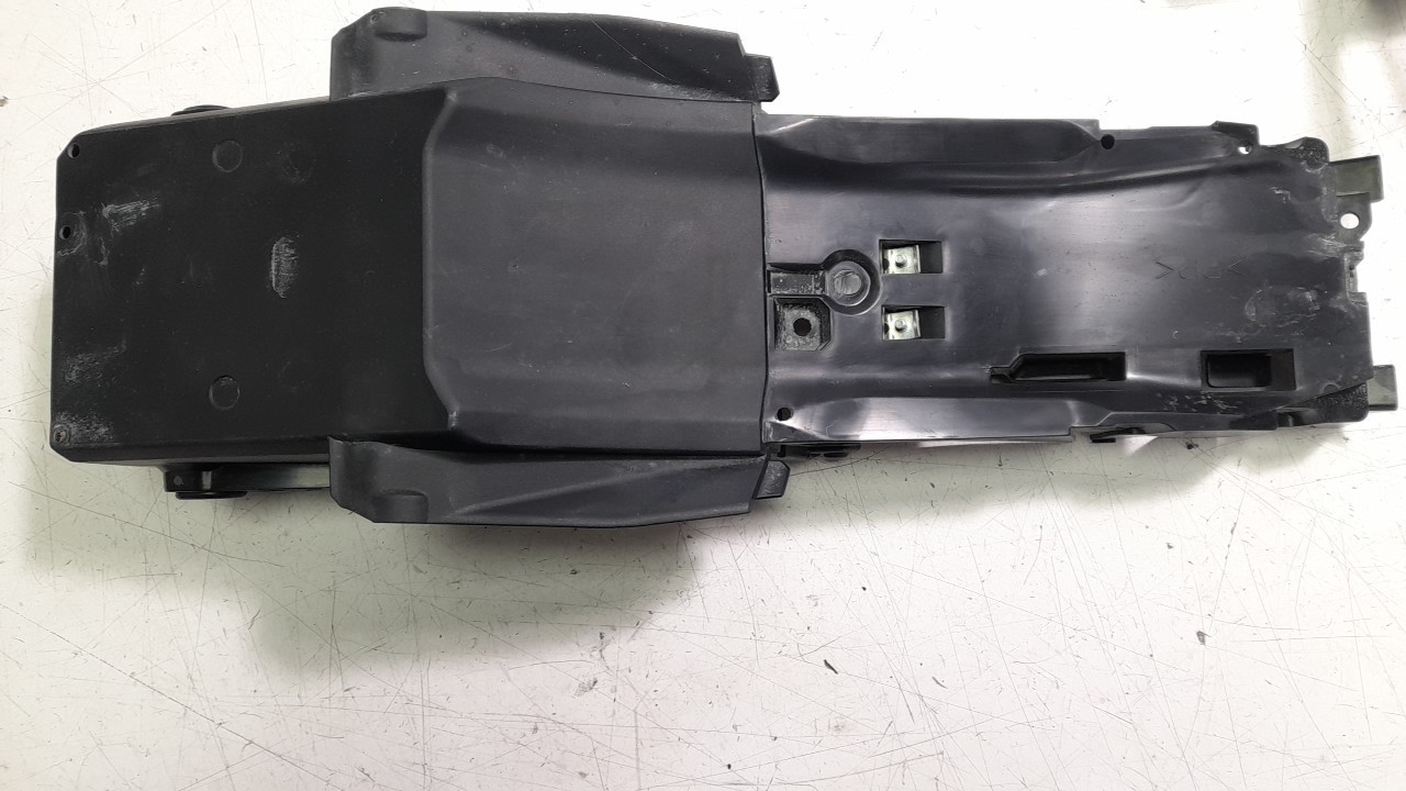 SOPORTE BATERIA BEB8212B0000 