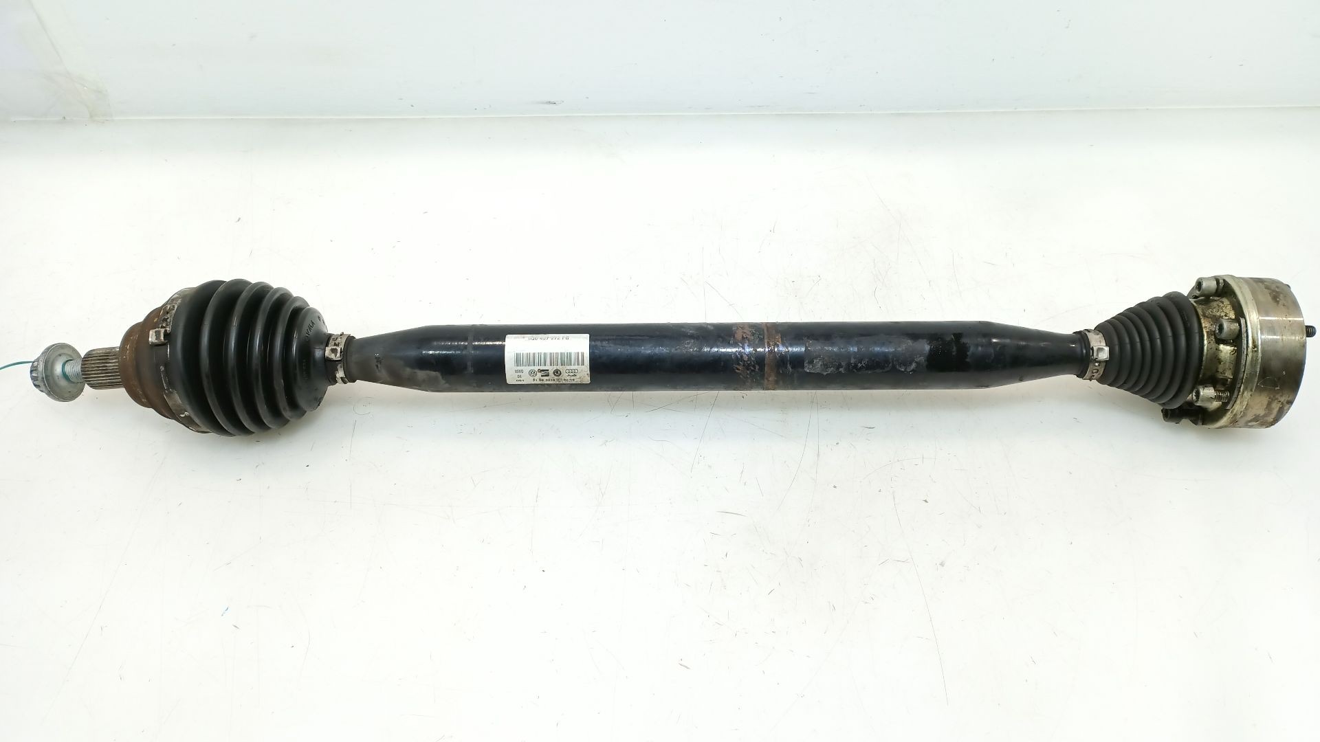 TRANSMISION DELANTERA DERECHA 5Q0407272FG 5Q0407272FG 