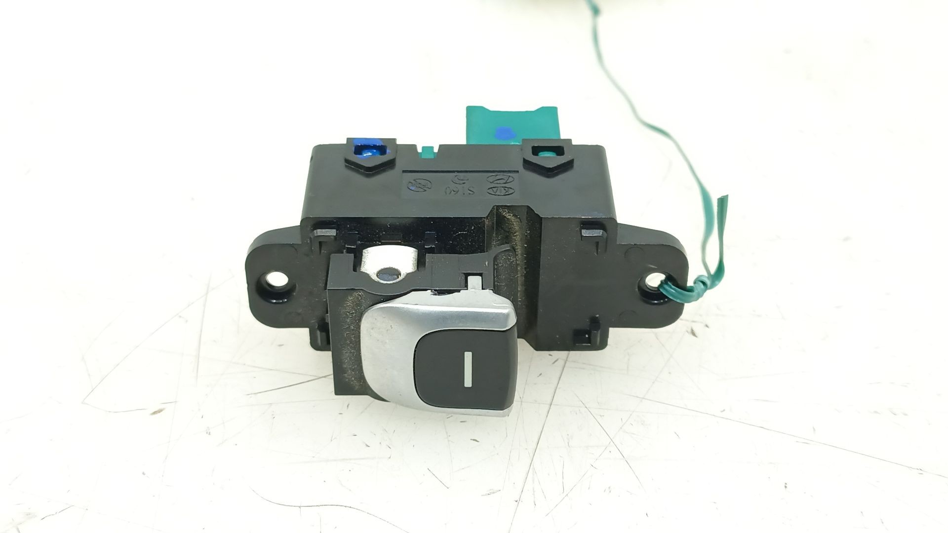 MANDO ELEVALUNAS TRASERO IZQUIERDO 93580D4000AK5 93580D4000AK5 