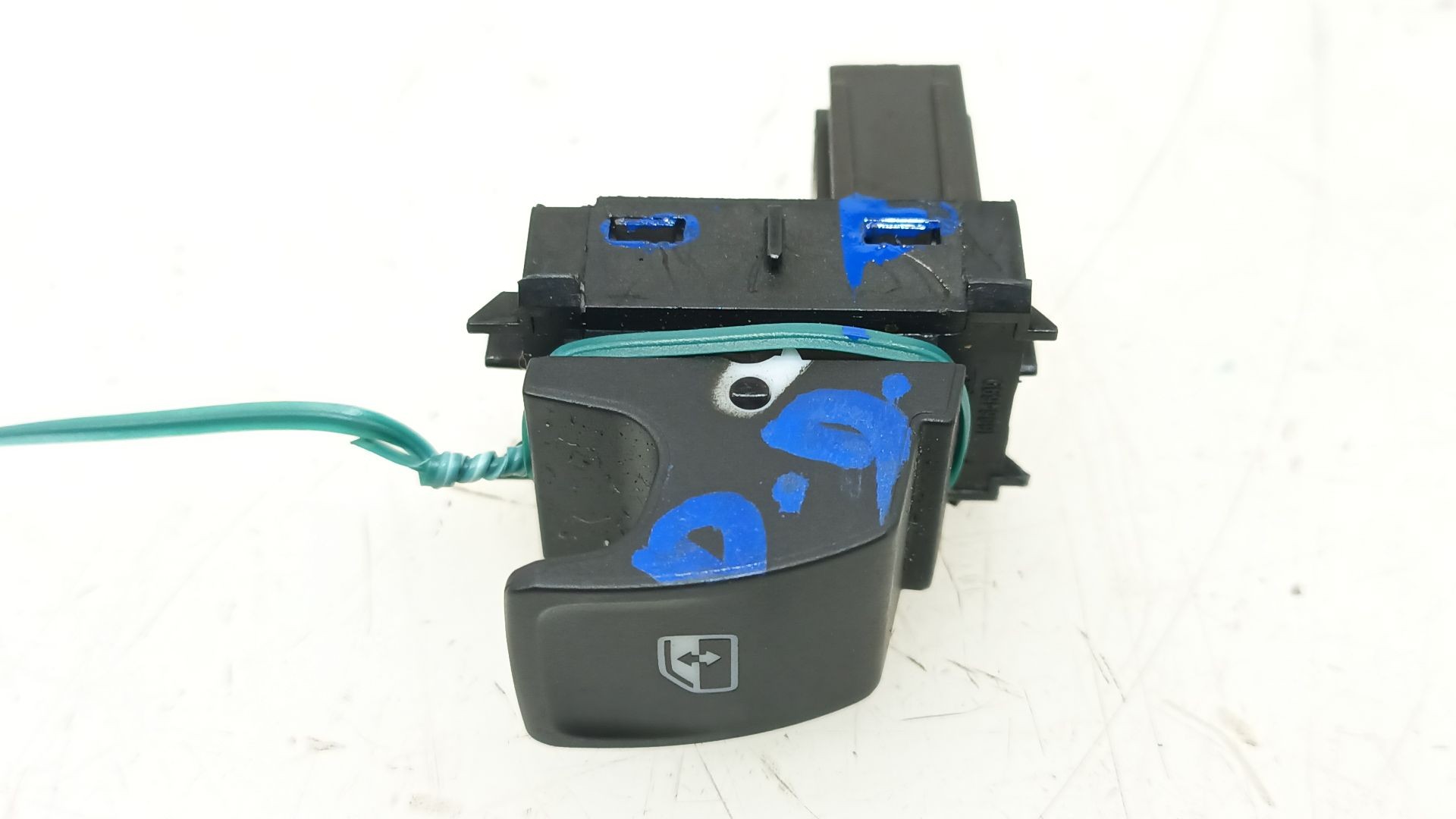 MANDO ELEVALUNAS DELANTERO DERECHO 5G0959855PWHS 5G0959855P 