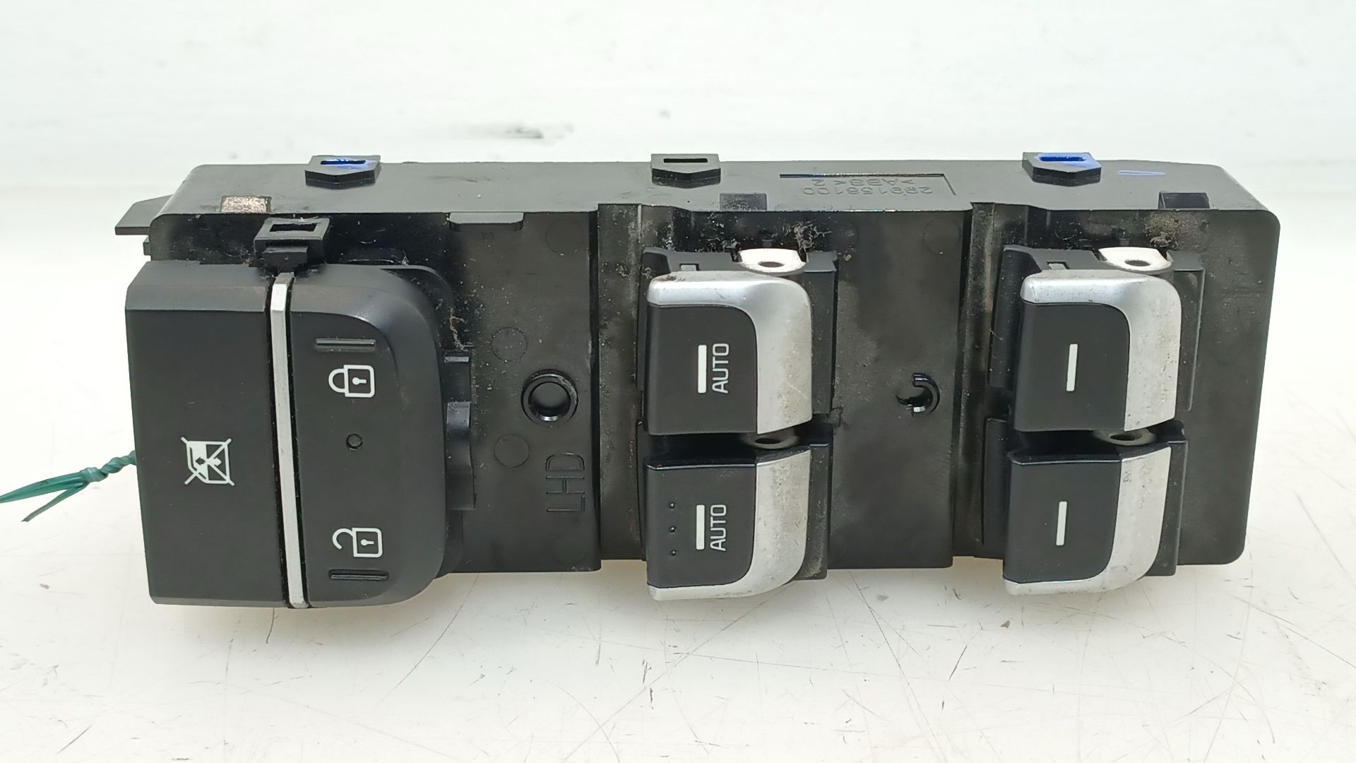 MANDO ELEVALUNAS DELANTERO IZQUIERDO 93570D4050 93570D4050 