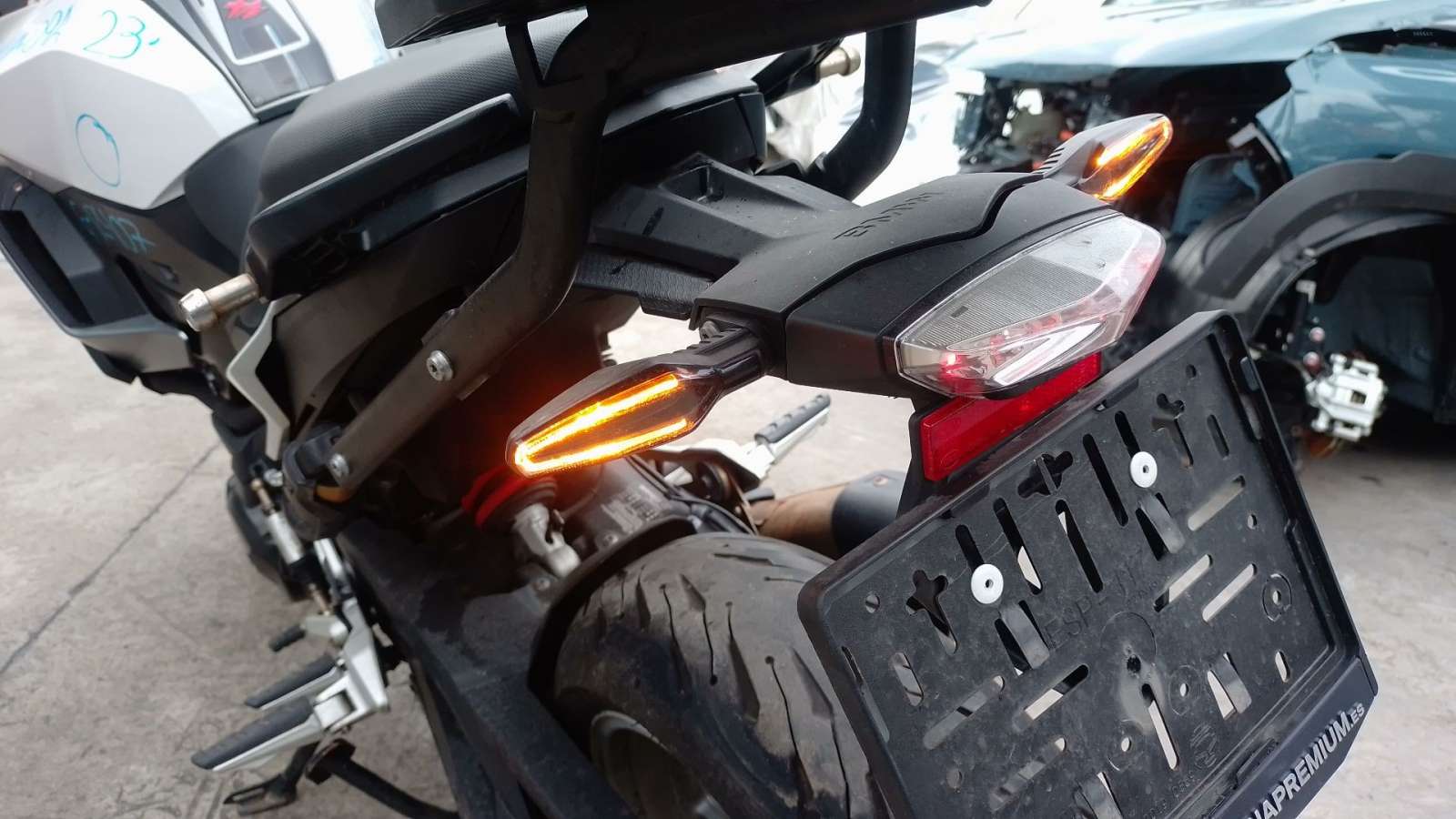 PILOTO TRASERO IZQUIERDO BMW F (801cc - ) - (63138557188 1510951)