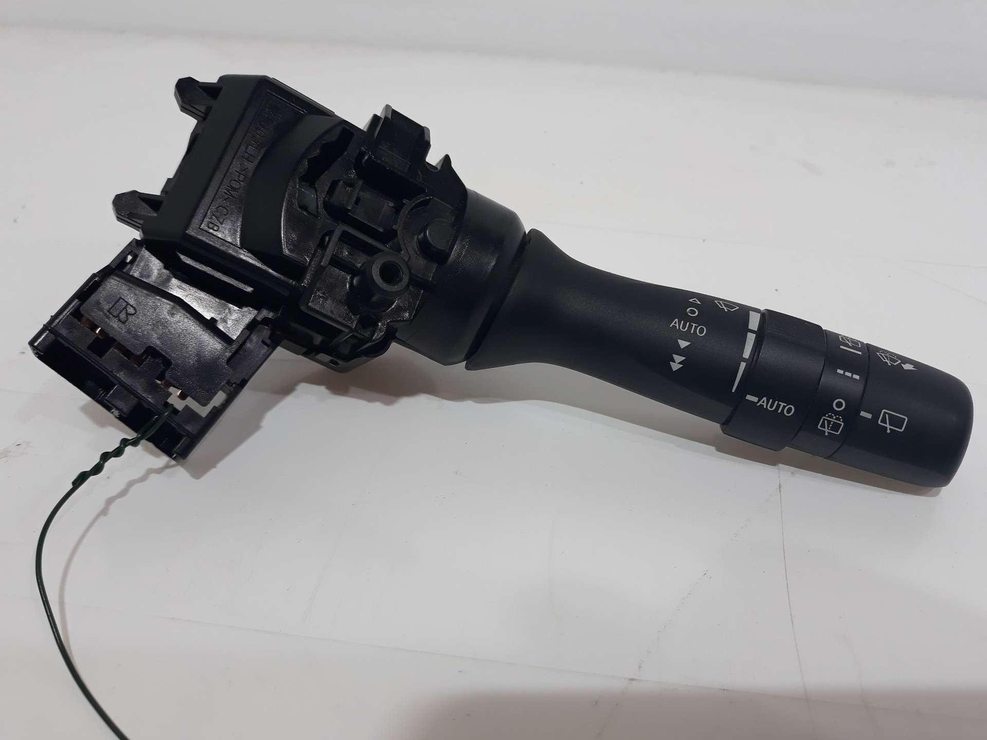 MANDO LIMPIA TOYOTA YARIS 2014-2017 (0D19017F936 1211088)