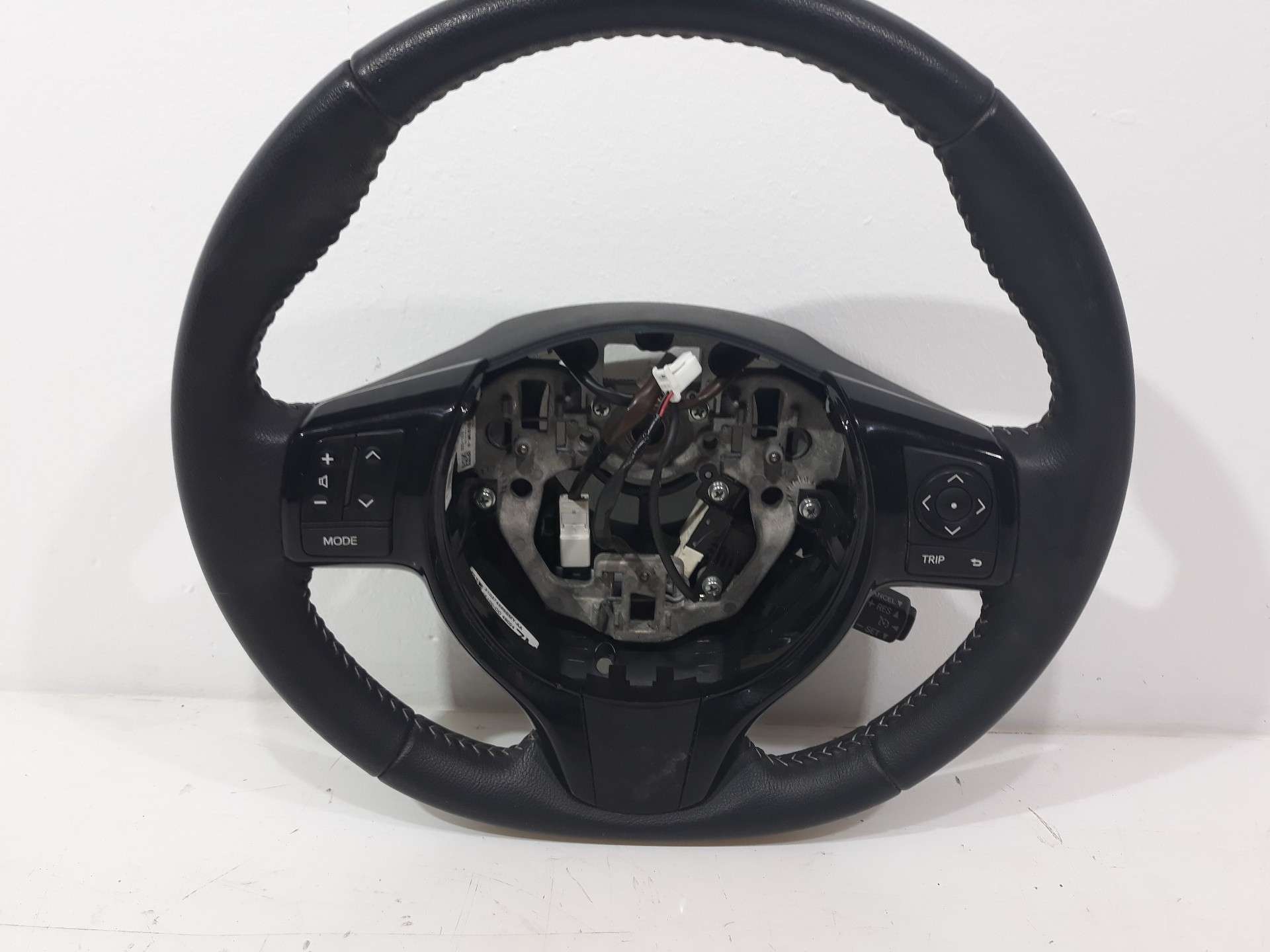 VOLANTE TOYOTA YARIS 2014-2017 (45100OD 1211142)