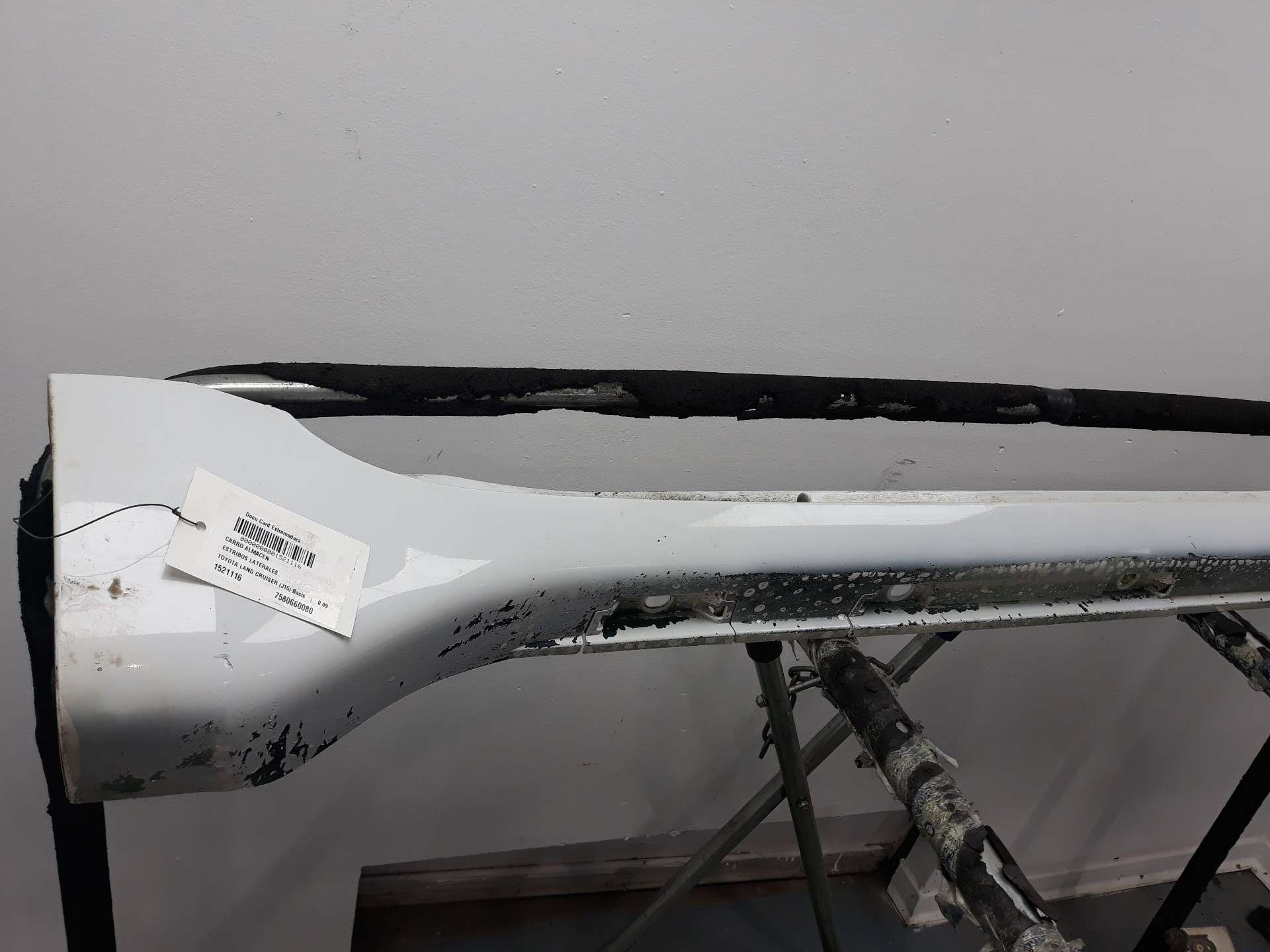 ESTRIBOS LATERALES TOYOTA LAND CRUISER (J15) 2009-2017 (7580660080 1521116)