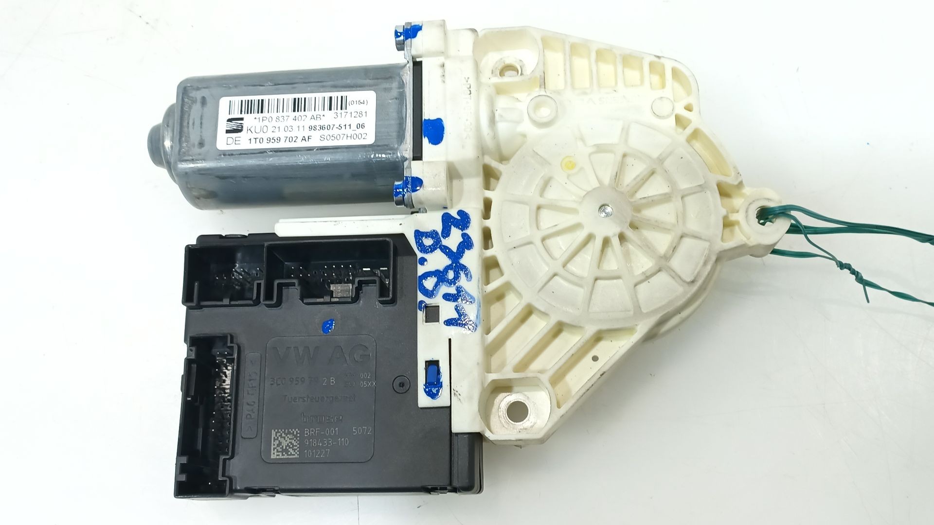 MOTOR ELEVALUNAS DELANTERO DERECHO SEAT LEON (1P1) 2005-2013 (1P0837402AB 1730901)