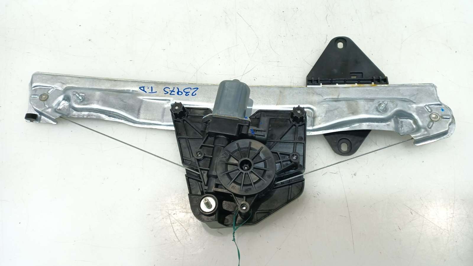 ELEVALUNAS TRASERO DERECHO 827200508R 827200508R 