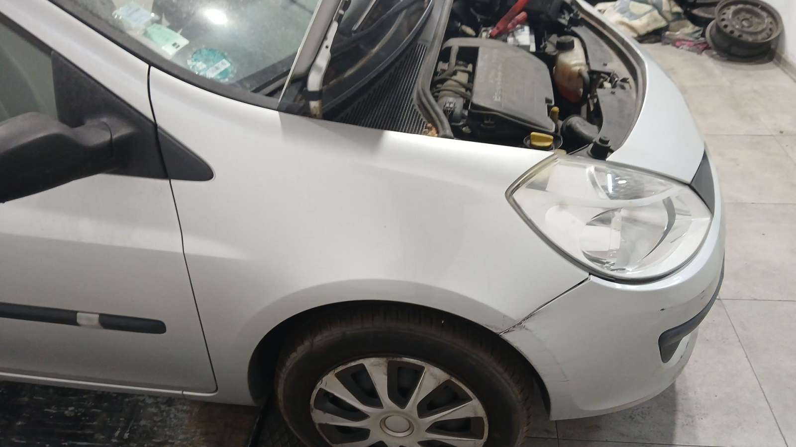 ALETA DELANTERA DERECHA RENAULT CLIO III (BR0/1, CR0/1) 2005-2014 (631003362R 1778464)