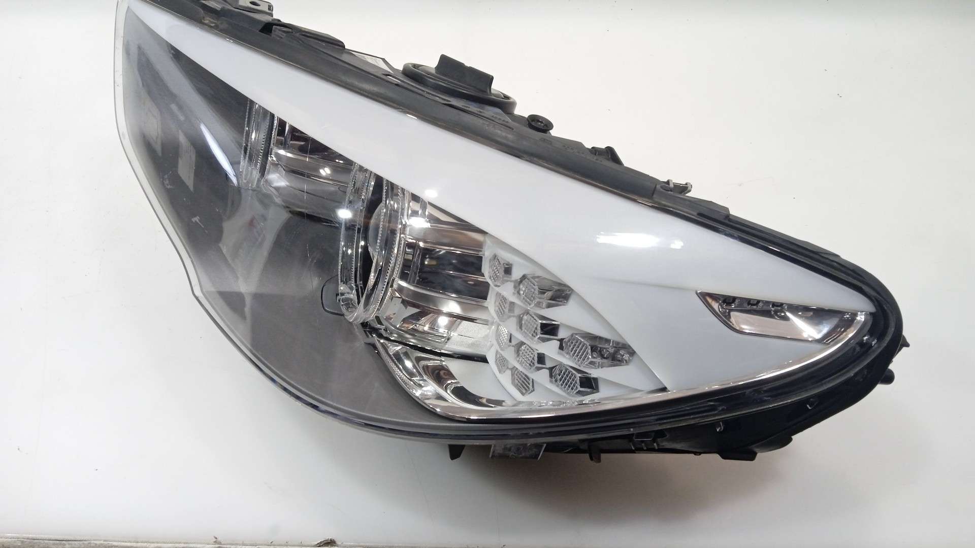 FARO IZQUIERDO BMW SERIE 5 GRAN TURISMO (F07) 2009-2017 (63127262723 1642009)