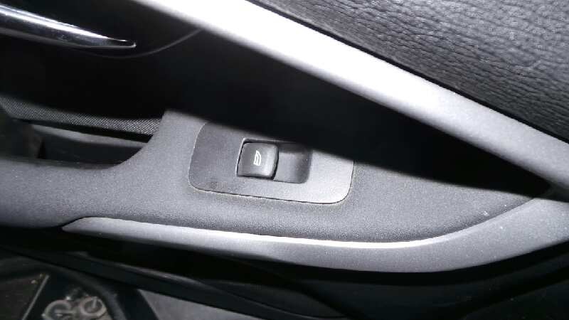 MANDO ELEVALUNAS TRASERO IZQUIERDO VOLVO V40 CROSS COUNTRY 2012- (31394840 1109769)