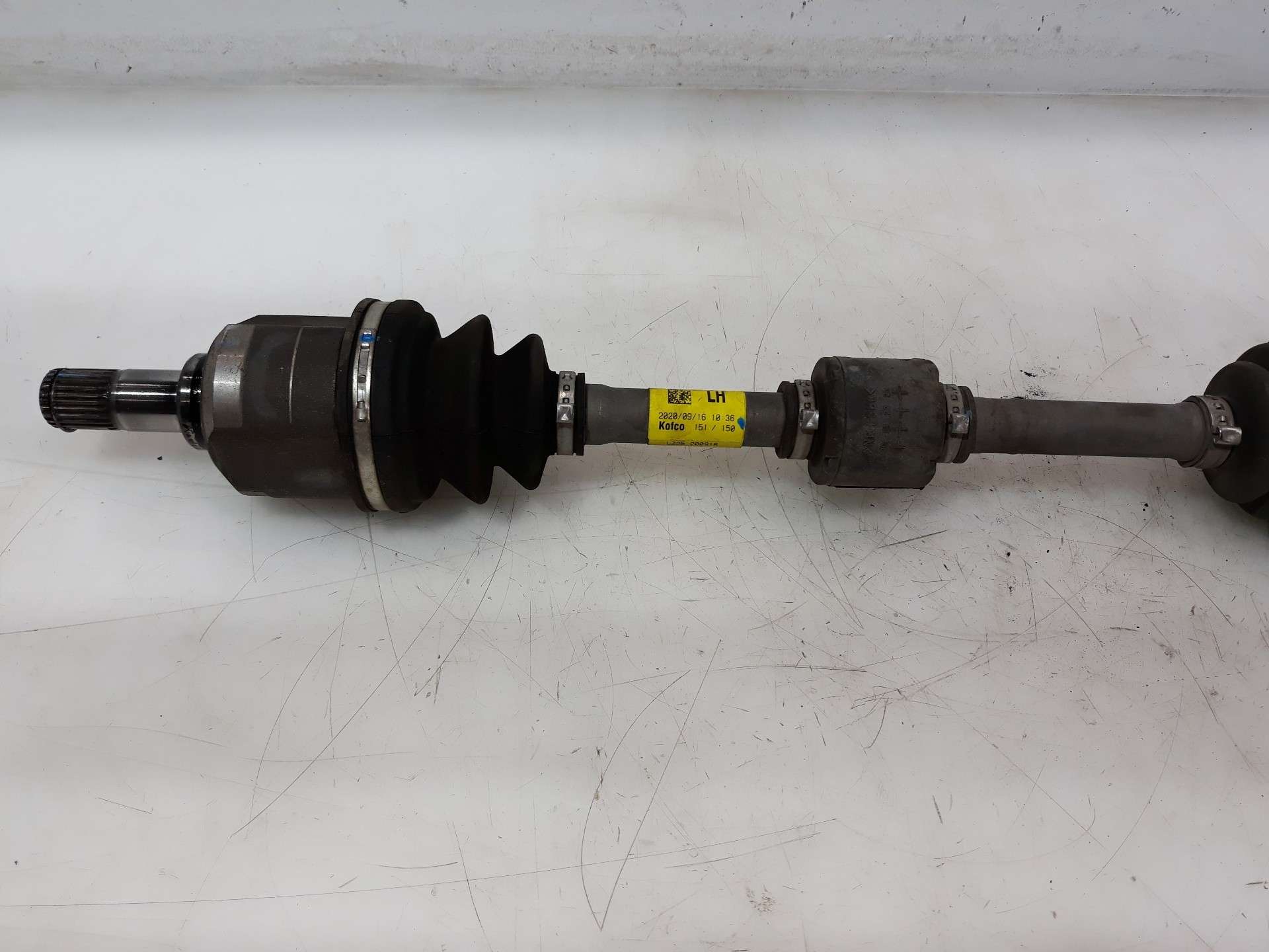 TRANSMISION DELANTERA IZQUIERDA KIA STONIC (YBCUV) 2017- (49500H8250 1537197)